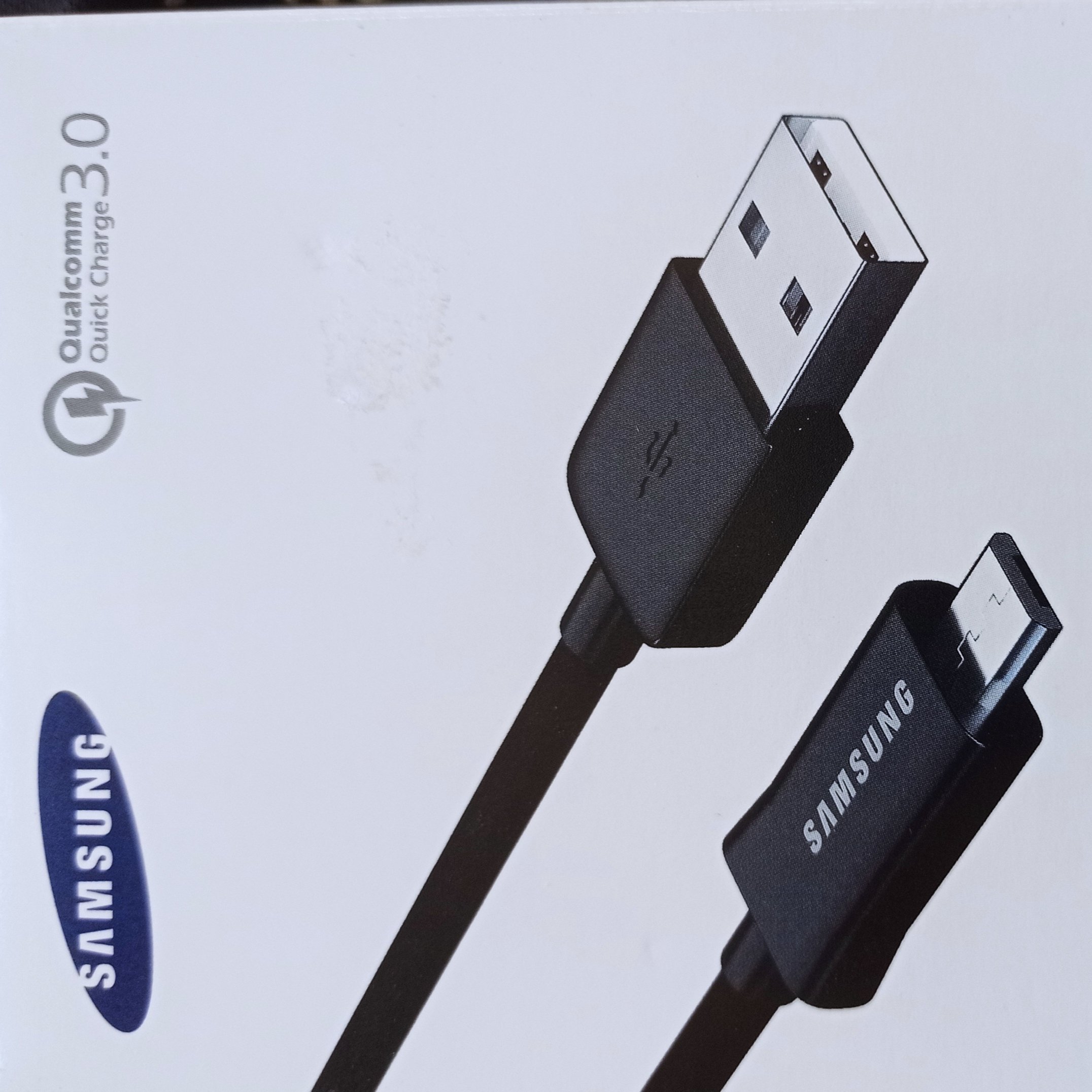 کابل شارژ میکرو ، چهار رشته مس ، رنگ مشکی ، فست شارژ ، یک متری ، کیفیت عالی