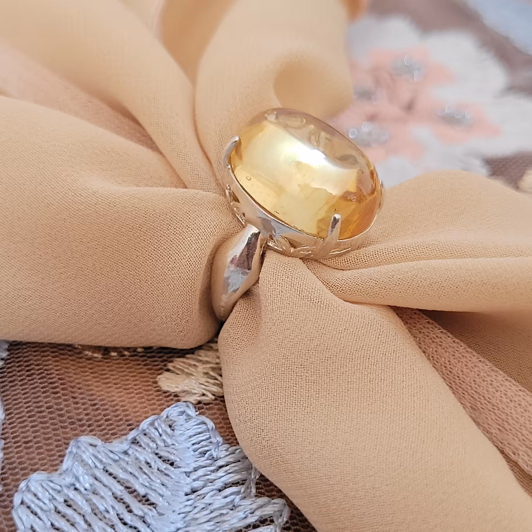 انگشتر نقره زنانه با سنگ لعل فوق العاده جذاب