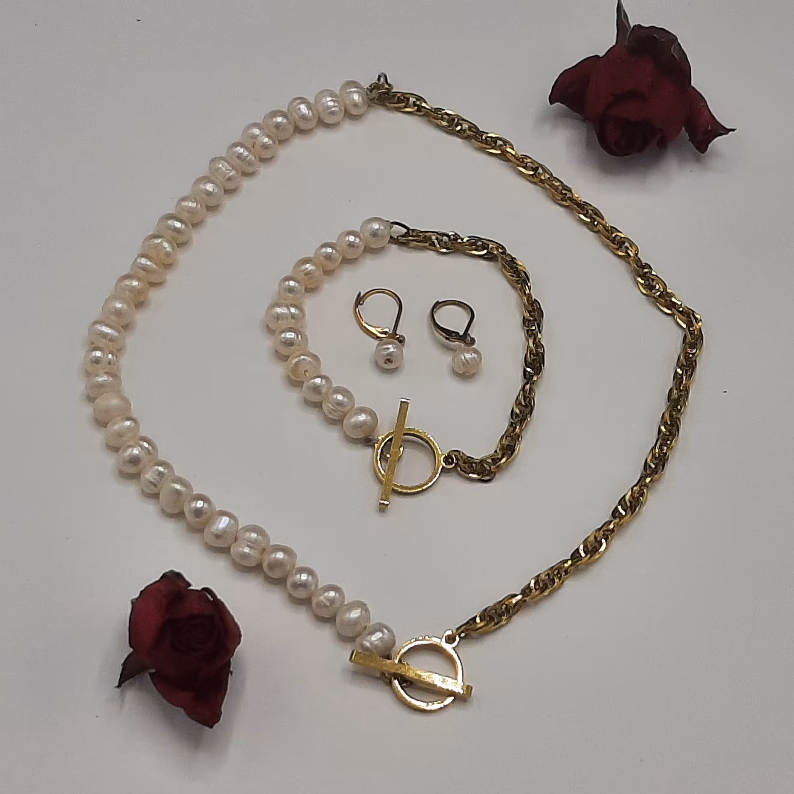 ست گردنبند و دستبند مروارید اصل پرورشی