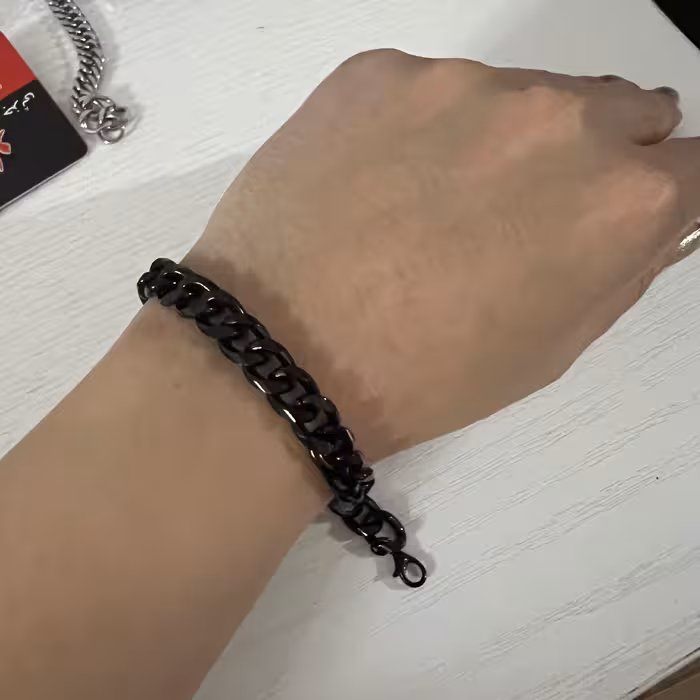 دستبند کارتیر مشکی رنگ ثابت