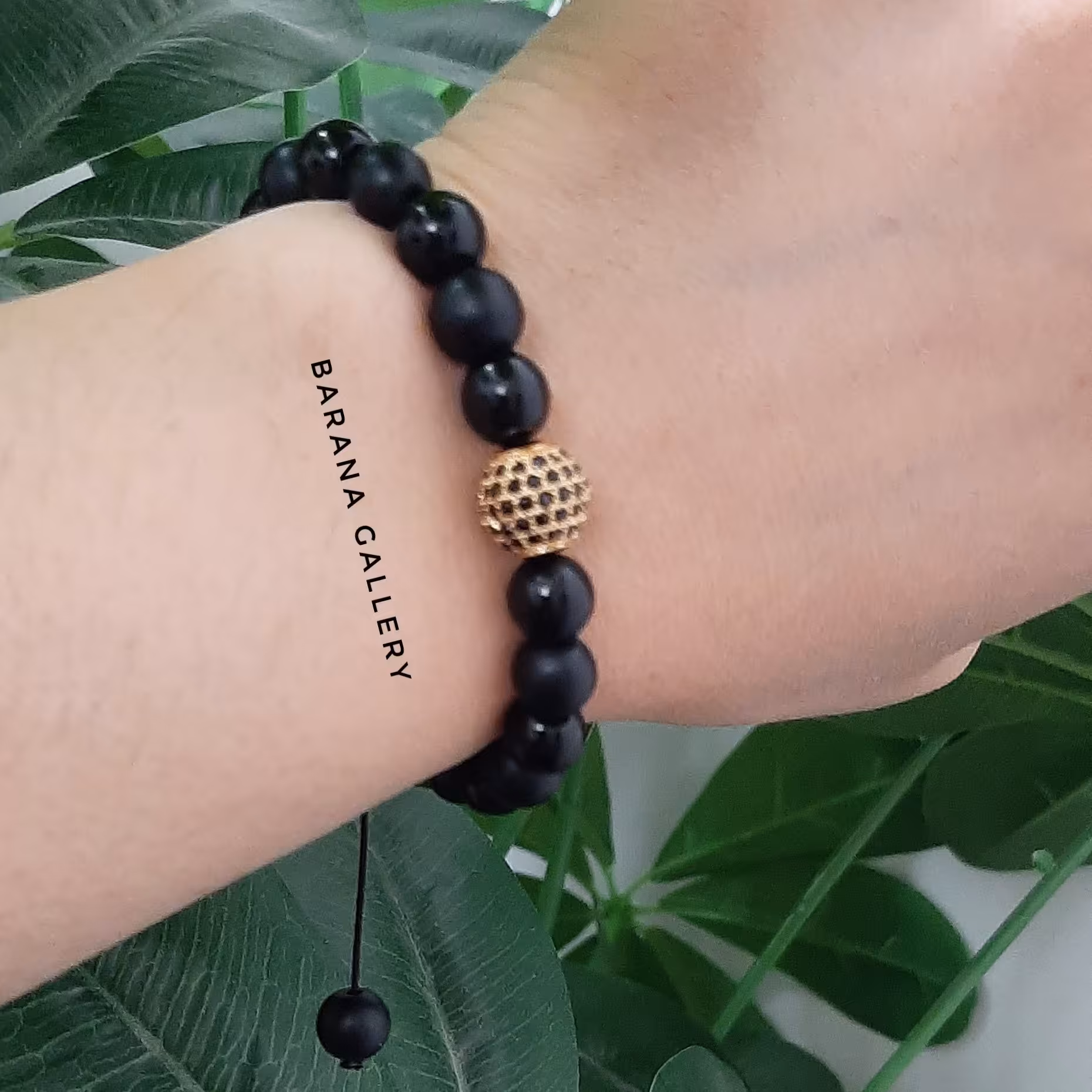 دستبند سنگ اونیکس و گوی سواروسکی