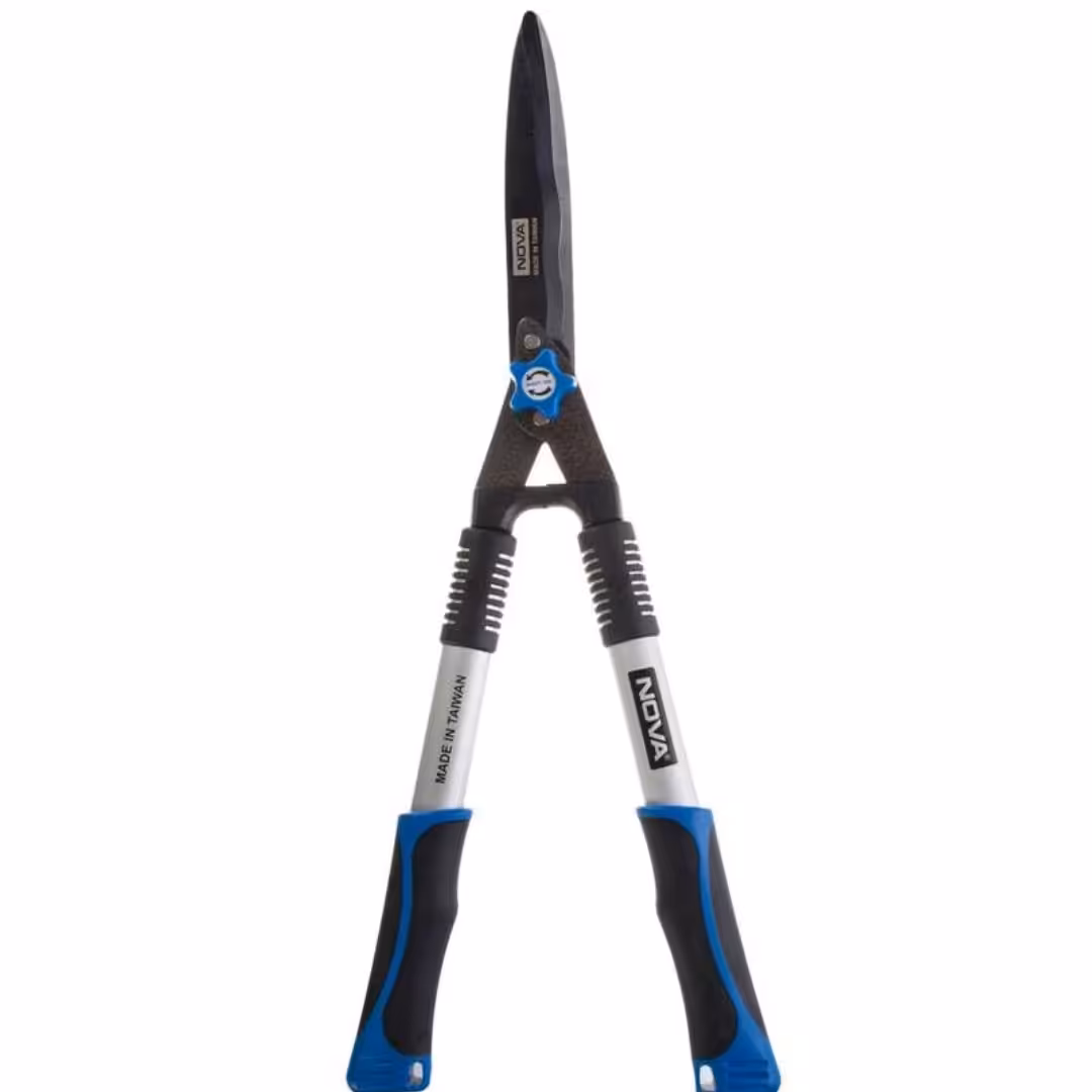 قیچی شمشاد زن نوا