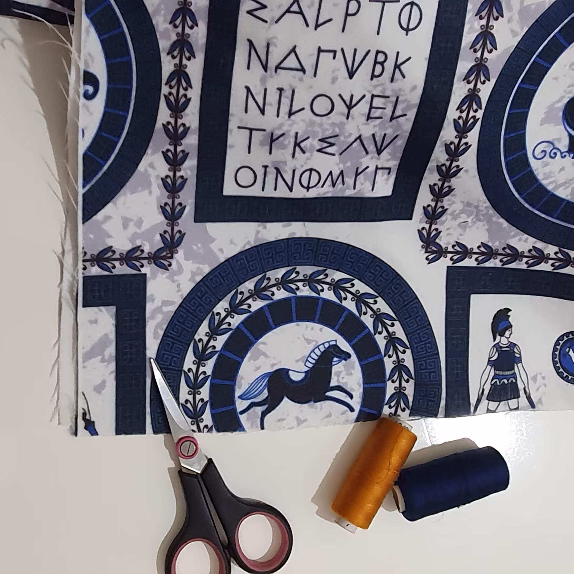 پارچه فوتر پالتویی فوقالعاده زیبا و خاص مناسب خانم های شیک پوش