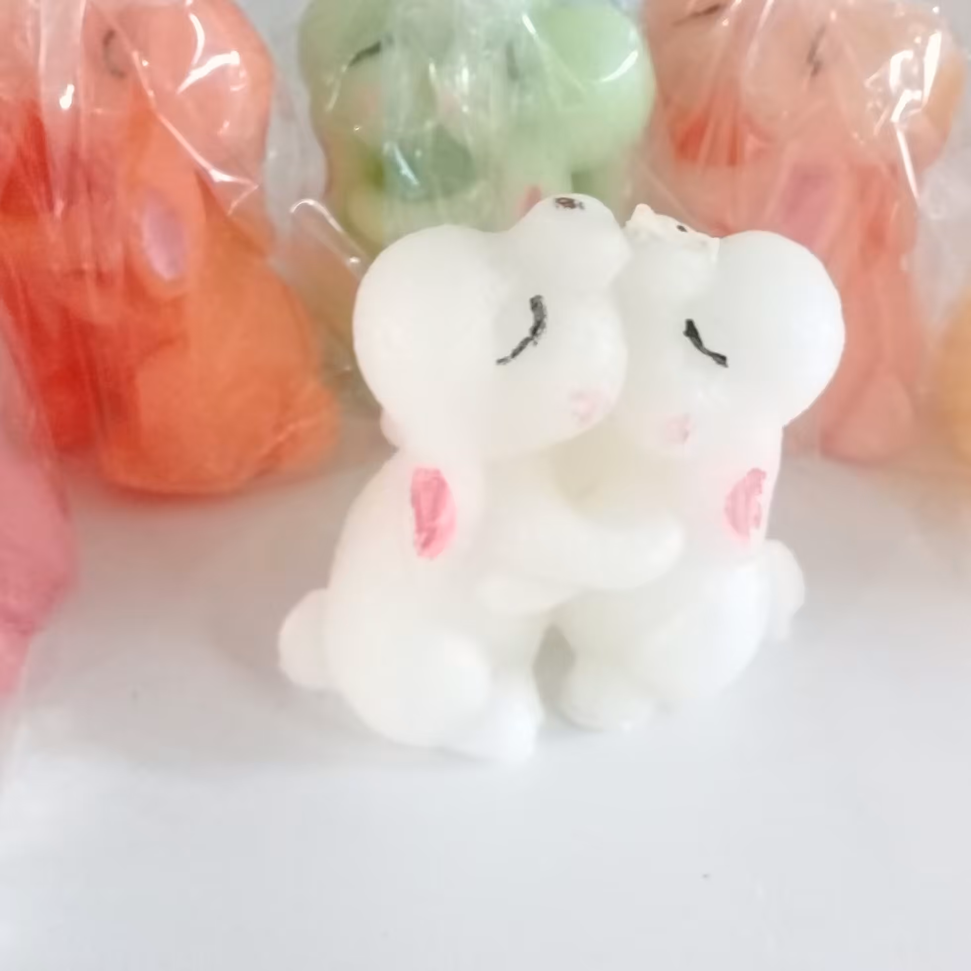 شمع خرگوش مدل آغوش. نماد سال 1402 کیفیت عالی