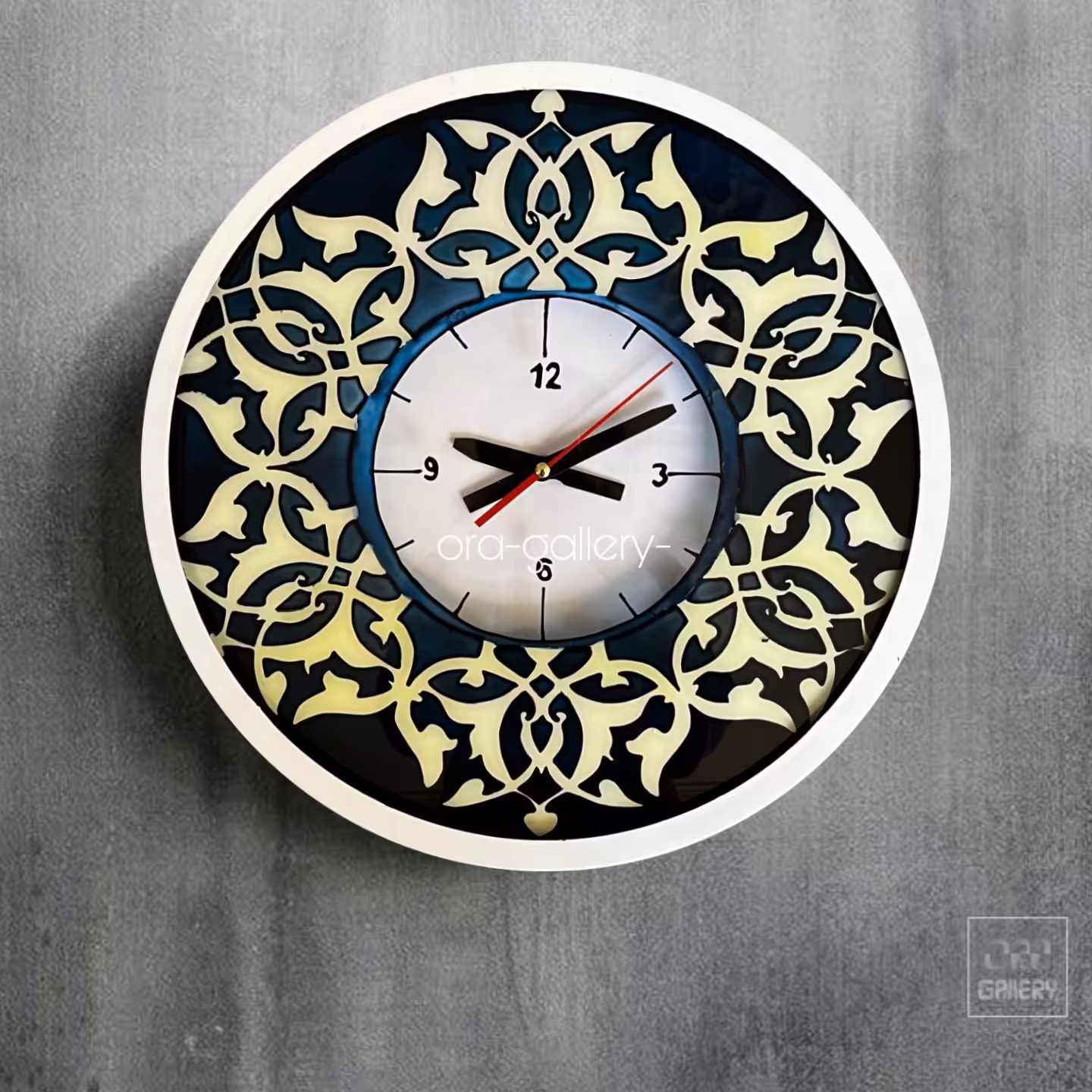 ساعت دیواری طرح اصیل