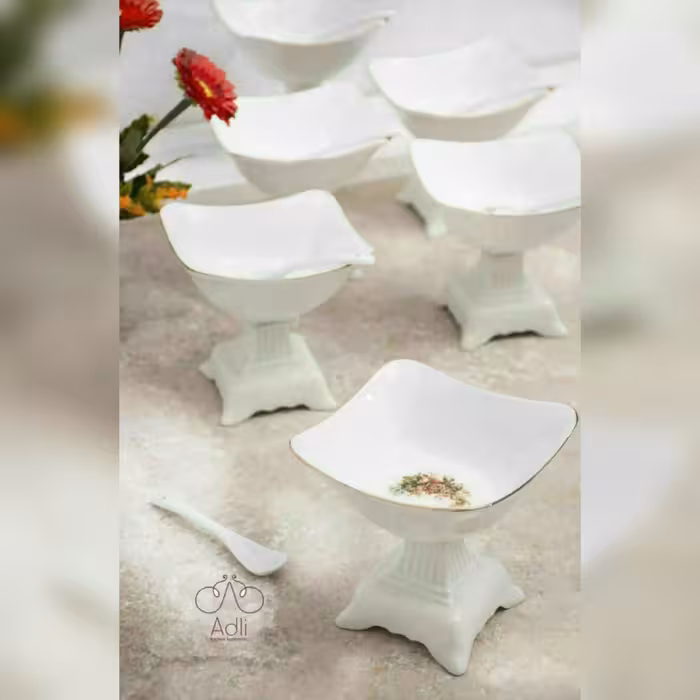 بستنی خوری و انار خوری فیوچر گل سرخ با قاشقک 