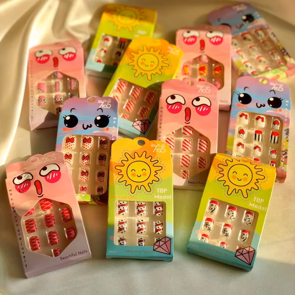 ناخن مصنوعی عروسکی بچگانه 