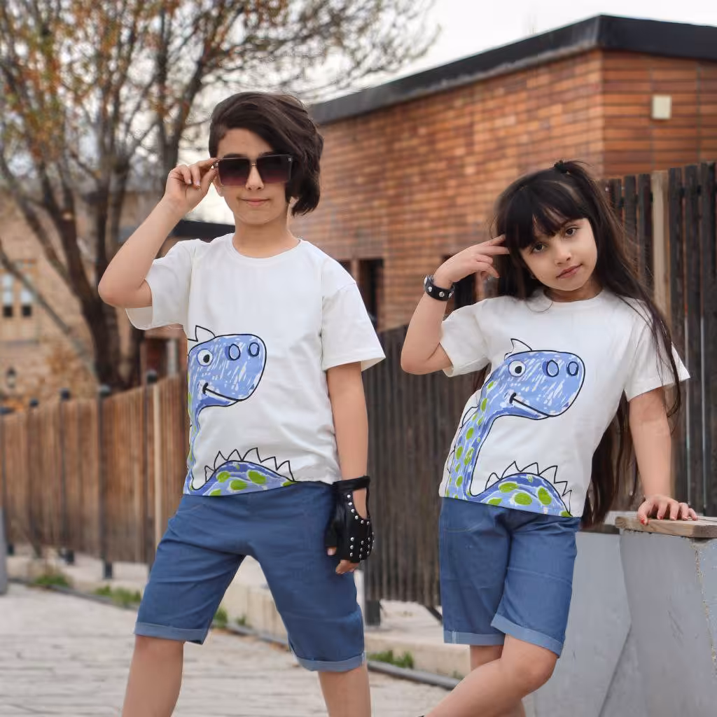 ست بچگانه اسپرت تیشرت و شلوارک طرح دایناسور  سایز 40. 45. 50