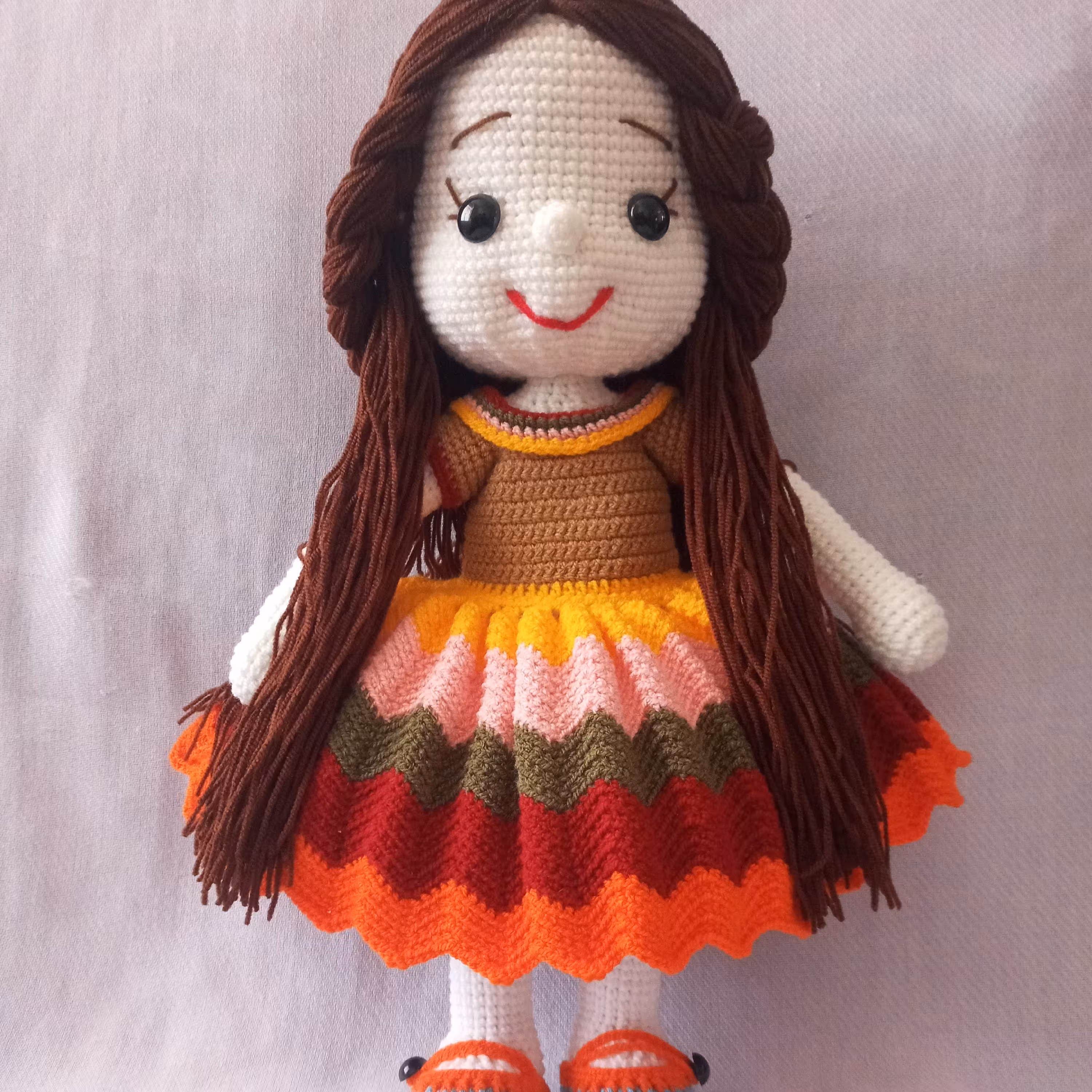 عروسک گلنار بافتنی