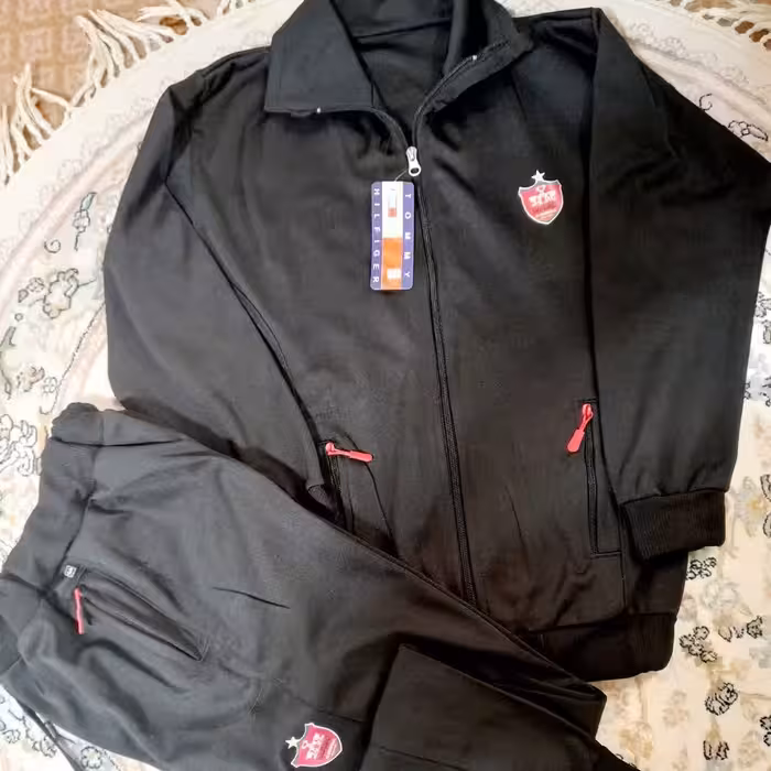 ست ورزشی پیروزی  بسیار زیبا و سبک  سایز 70  80  90  