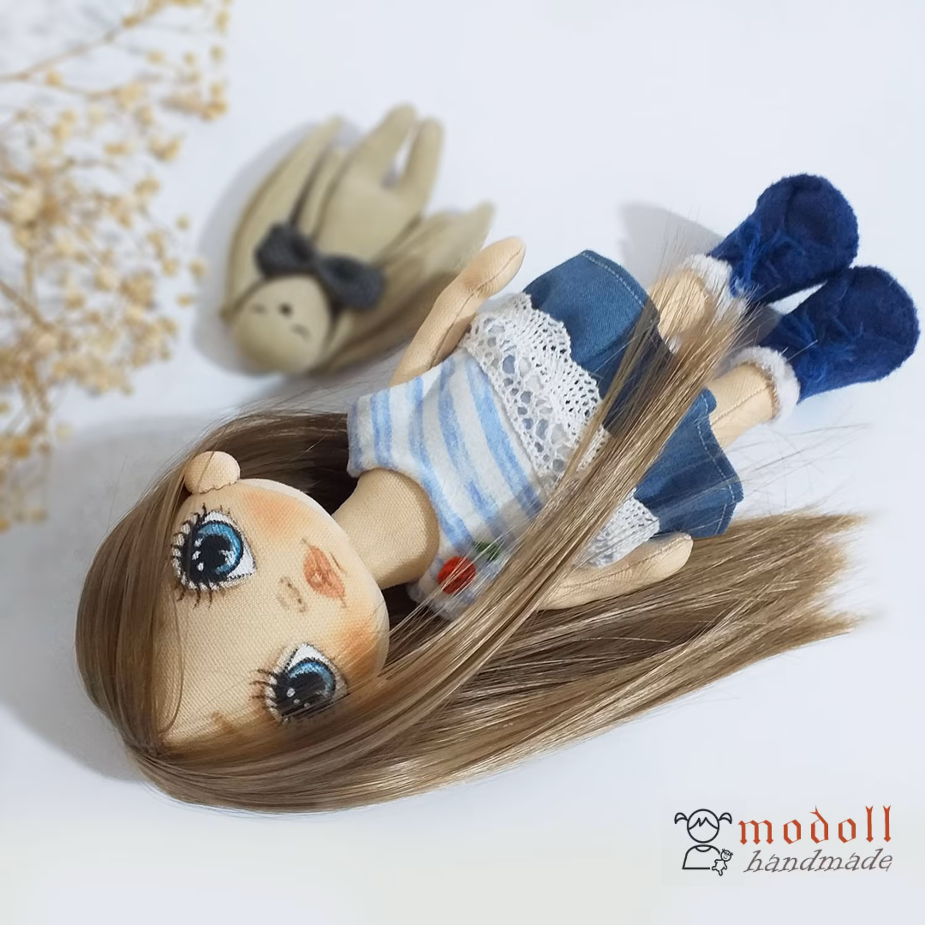 هدیه روز دختر ارسال رایگان عروسک طراحی چهره دختر 23 سانتیمتری سرچرخشی دست و پای متحرک با باکس چوبی  کد10 