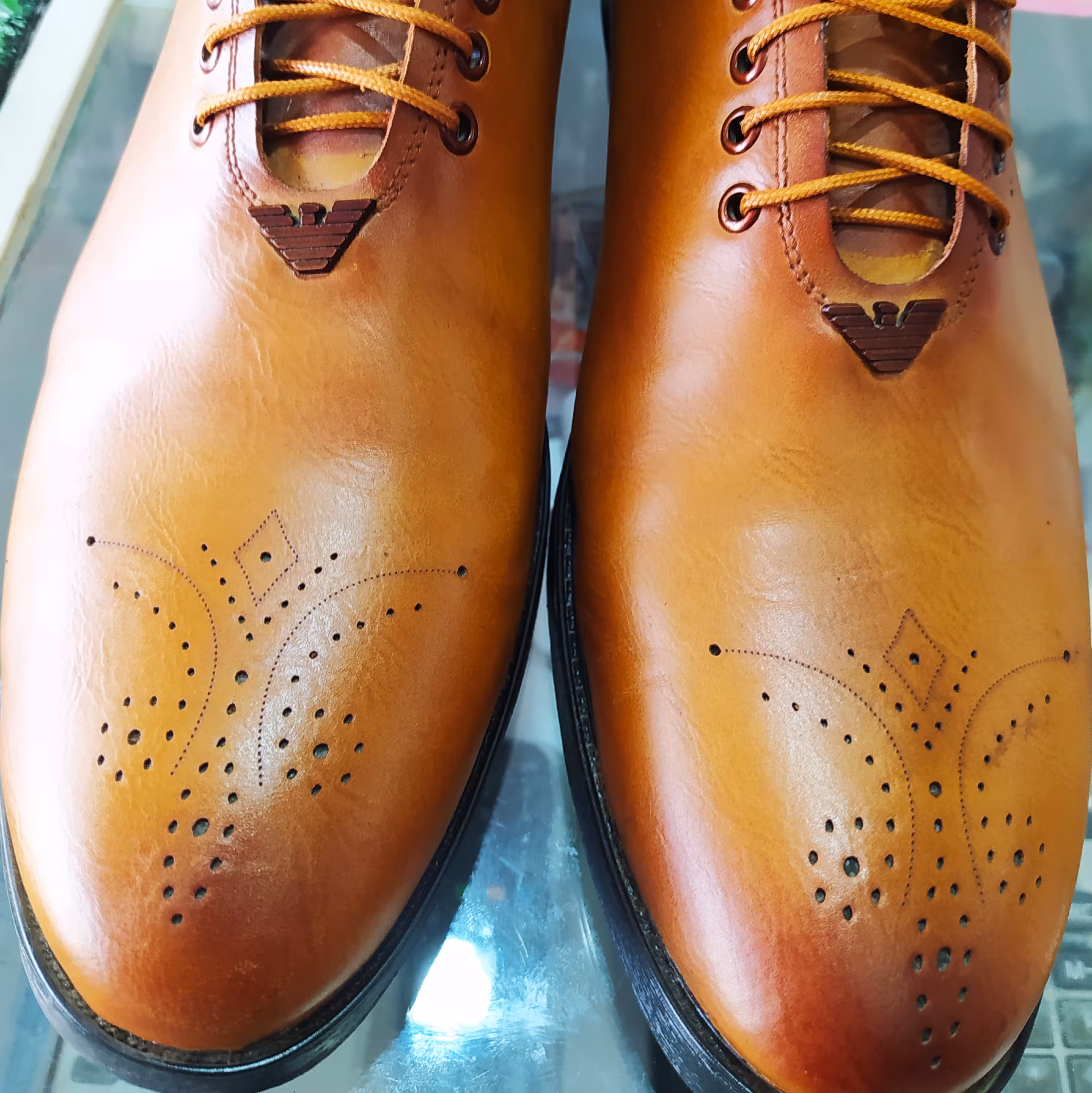 کفش مردانه چرم تبریز  درجه 1.جنس عالی سبک و خوش پاه .سایز 40تا 44. 