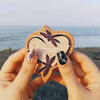 مهر دستساز کادر قلب سنجاقکی