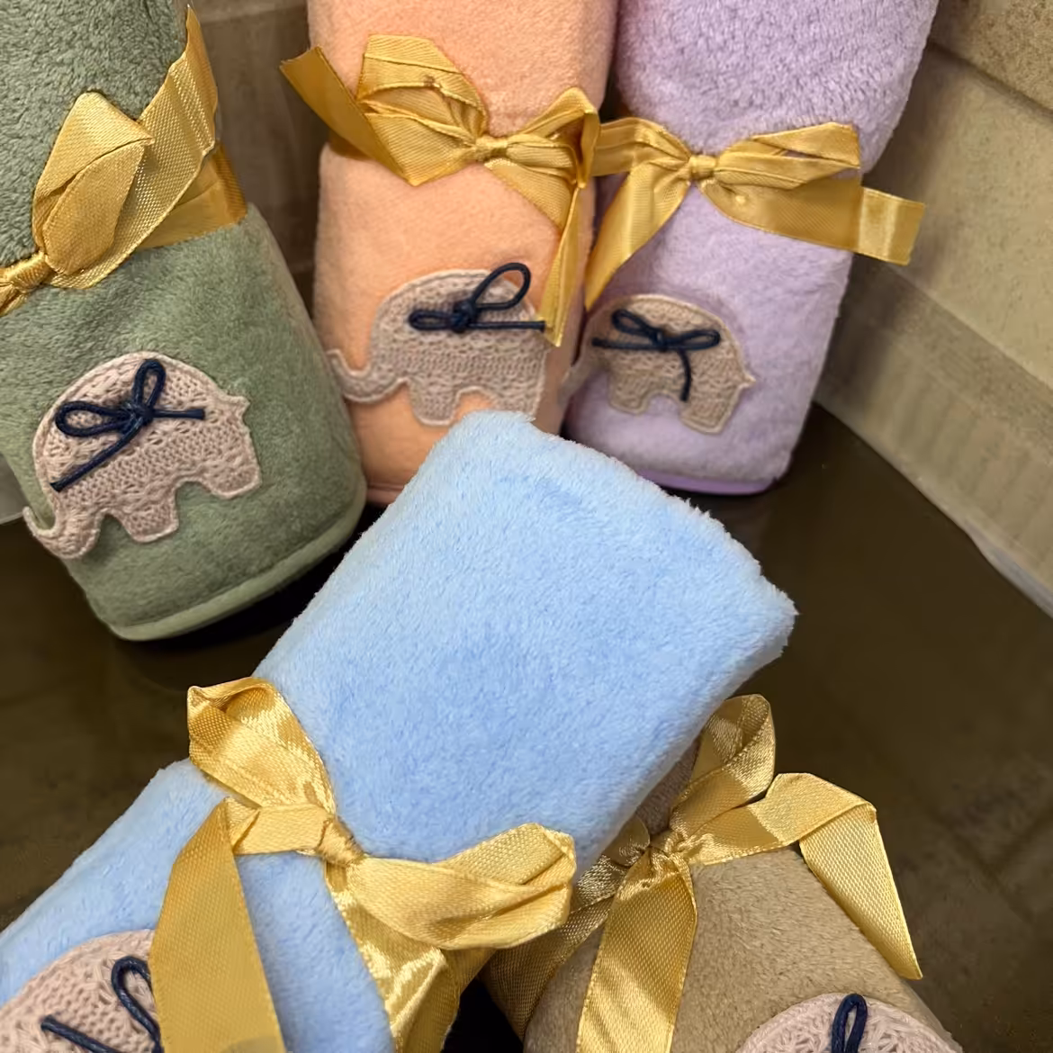 حوله های دیت و قورت گلدار 