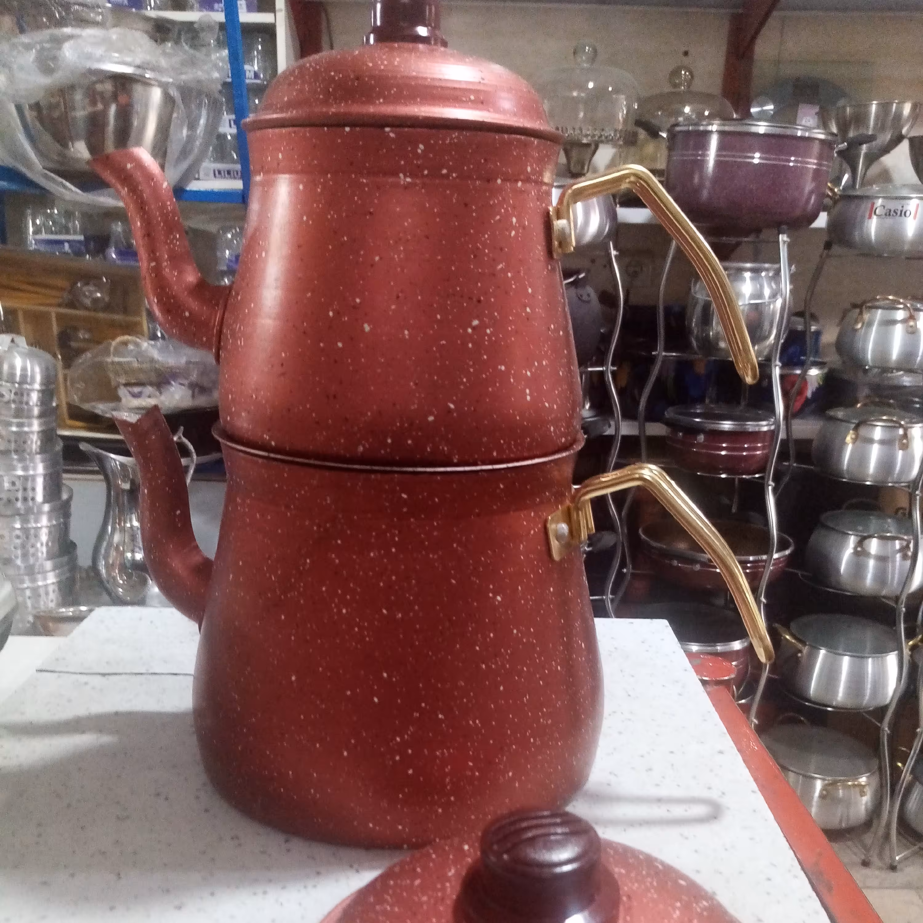 کتری و قوری دسته طلایی