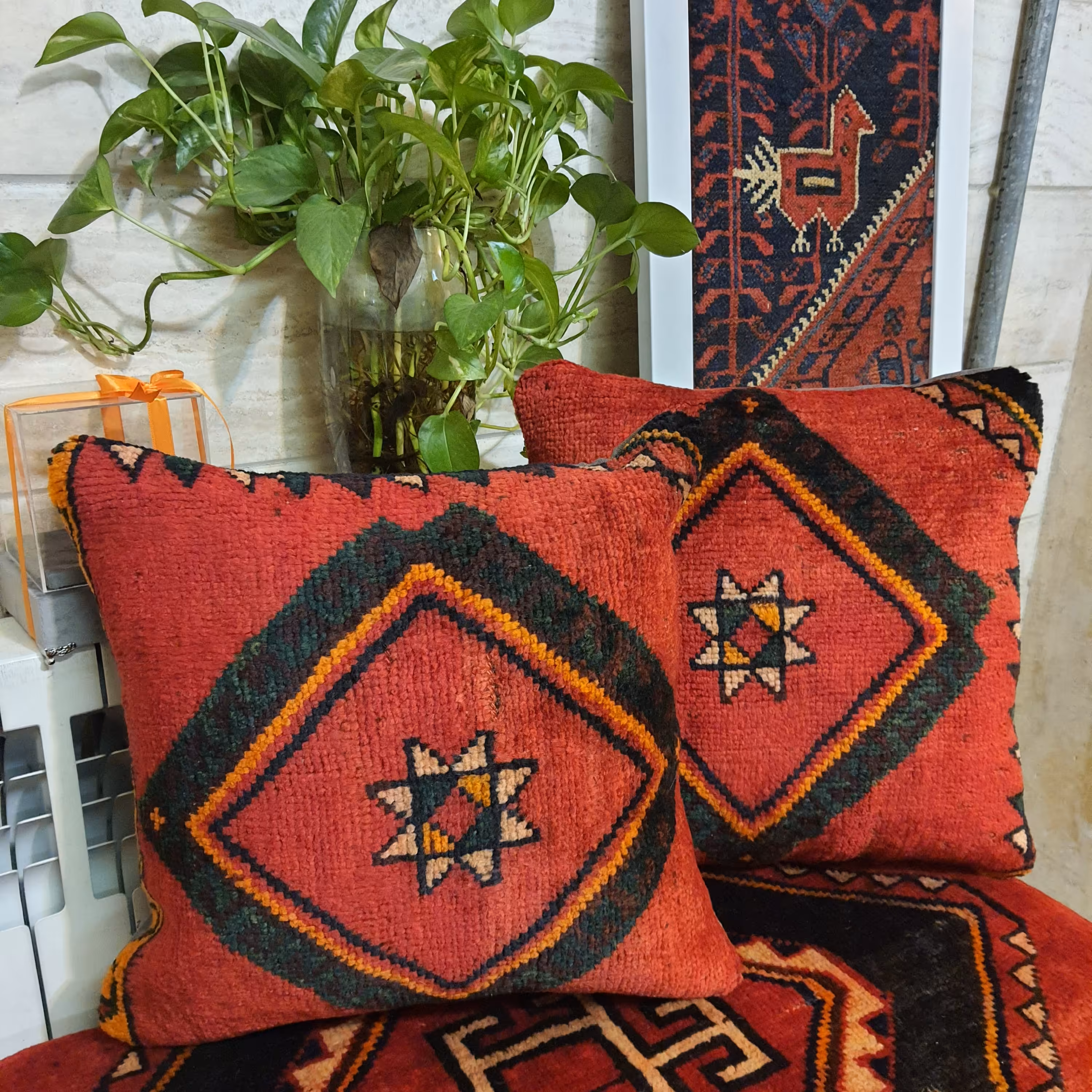 جفت کوسن فرش دستباف لری سایز  40*40 رنگ لاکی روشن