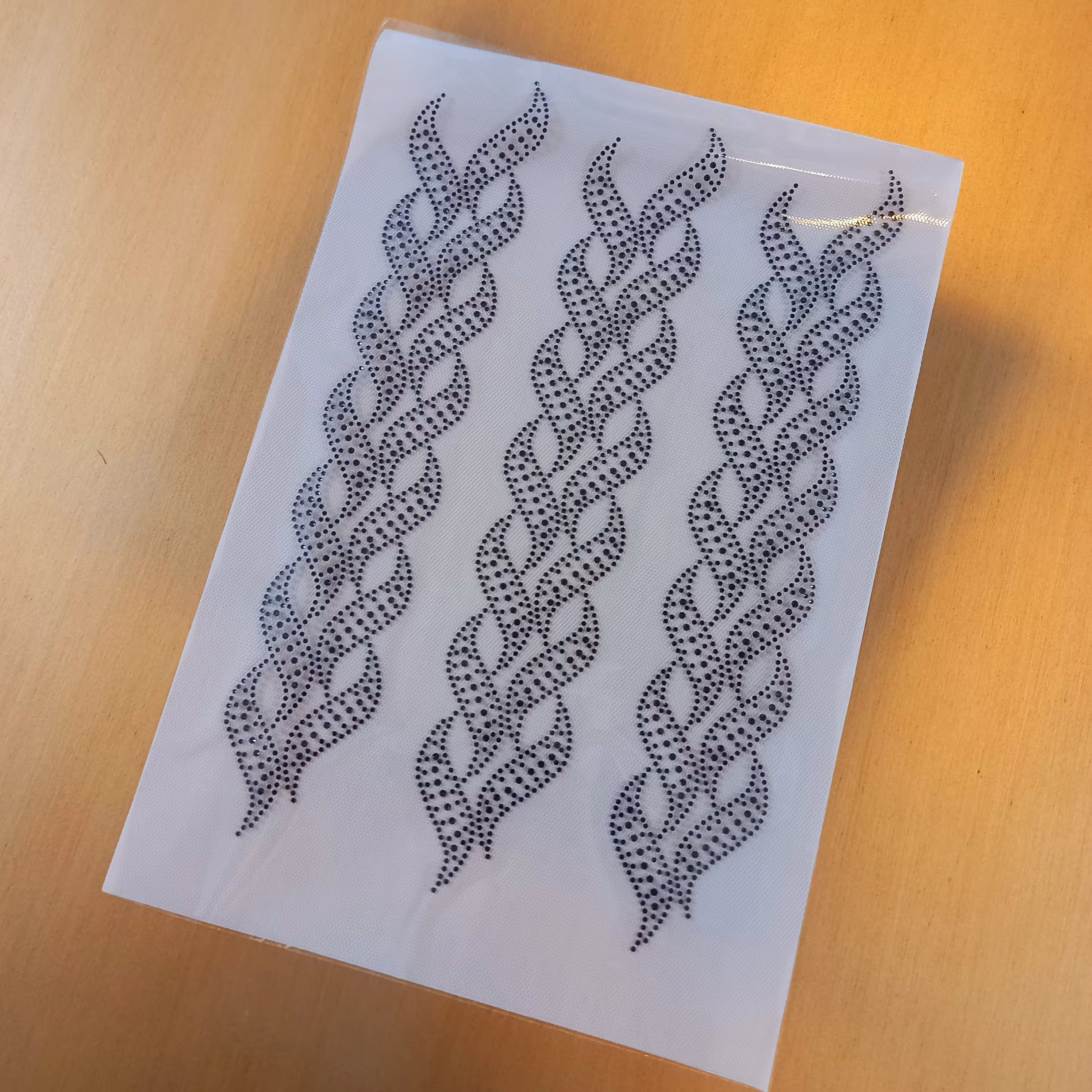 نگین حرارتی طرح دوتا گندمی . چادر . نگین چادر . مانتو . نگین چسبی . جوراب 