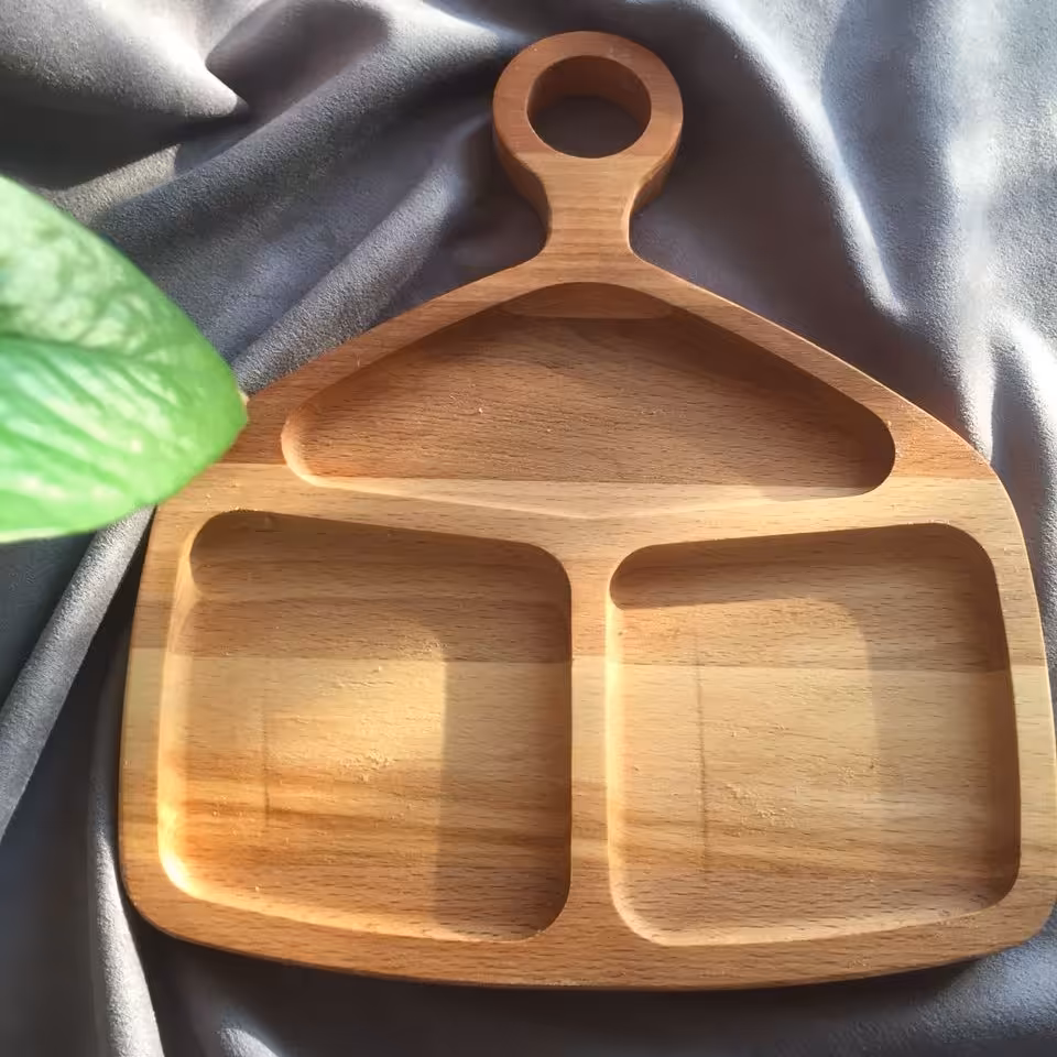 ظرف مزه چوبی و اردوخوری چوبی گردو طرح بلوط 