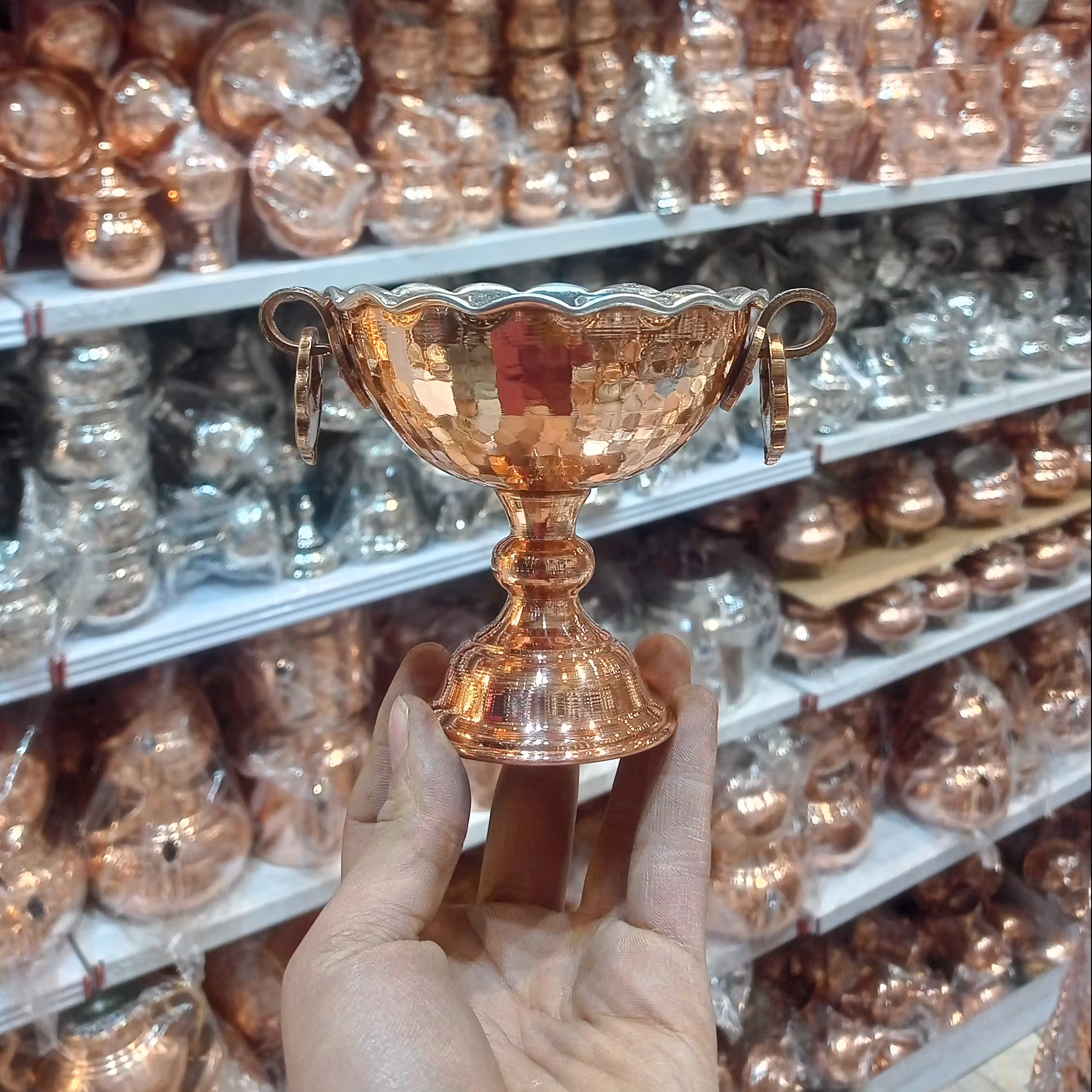 پیاله مسی پایه دار  گوشواره دار نانو (بستنی خوری تنقلات خوری جام مسی نقلی ) برند آتامیز زنجان