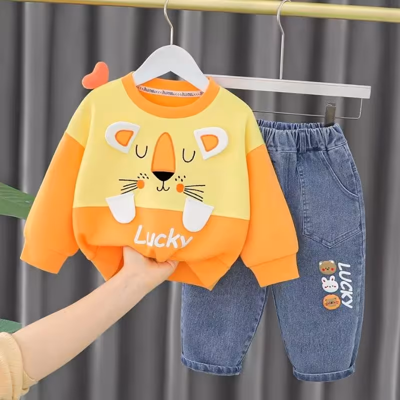 بلوز شلوار  بچگانه وارداتی اورجینال تک رنگ مناسب 10 ماه تا  یک سال و نیم