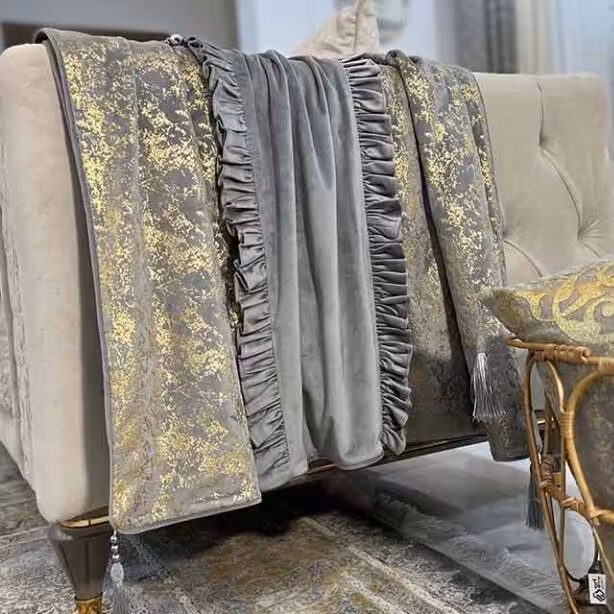 شال مبل طرح شهرزاد مخمل طوسی طلاکوب و طوسی ساده