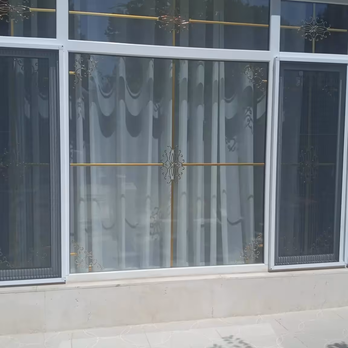 توری پلیسه بابهترین متریال کاری برای درب پنجره با بهترین طرح ها