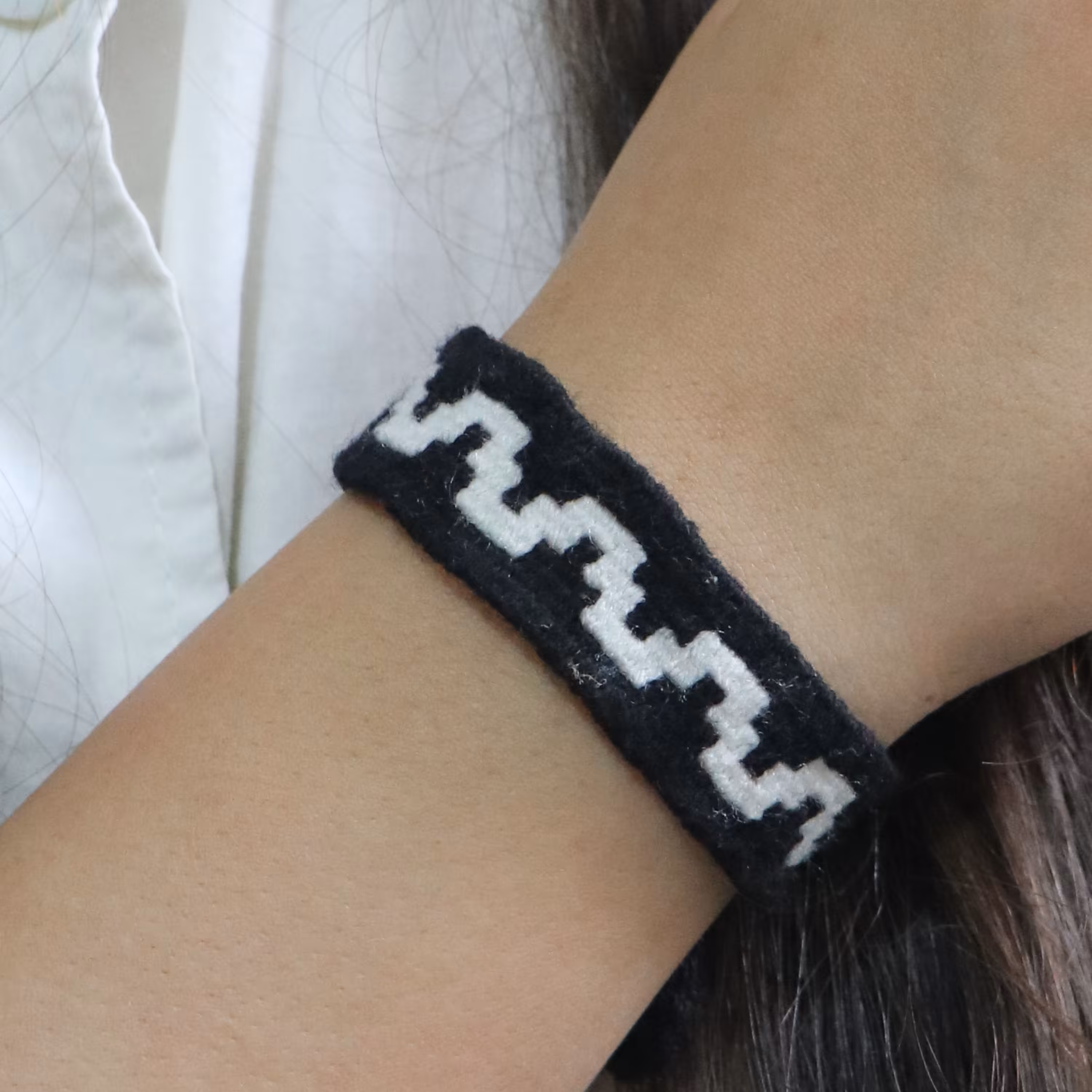 دستبند گلیم بافت طرح ابلق