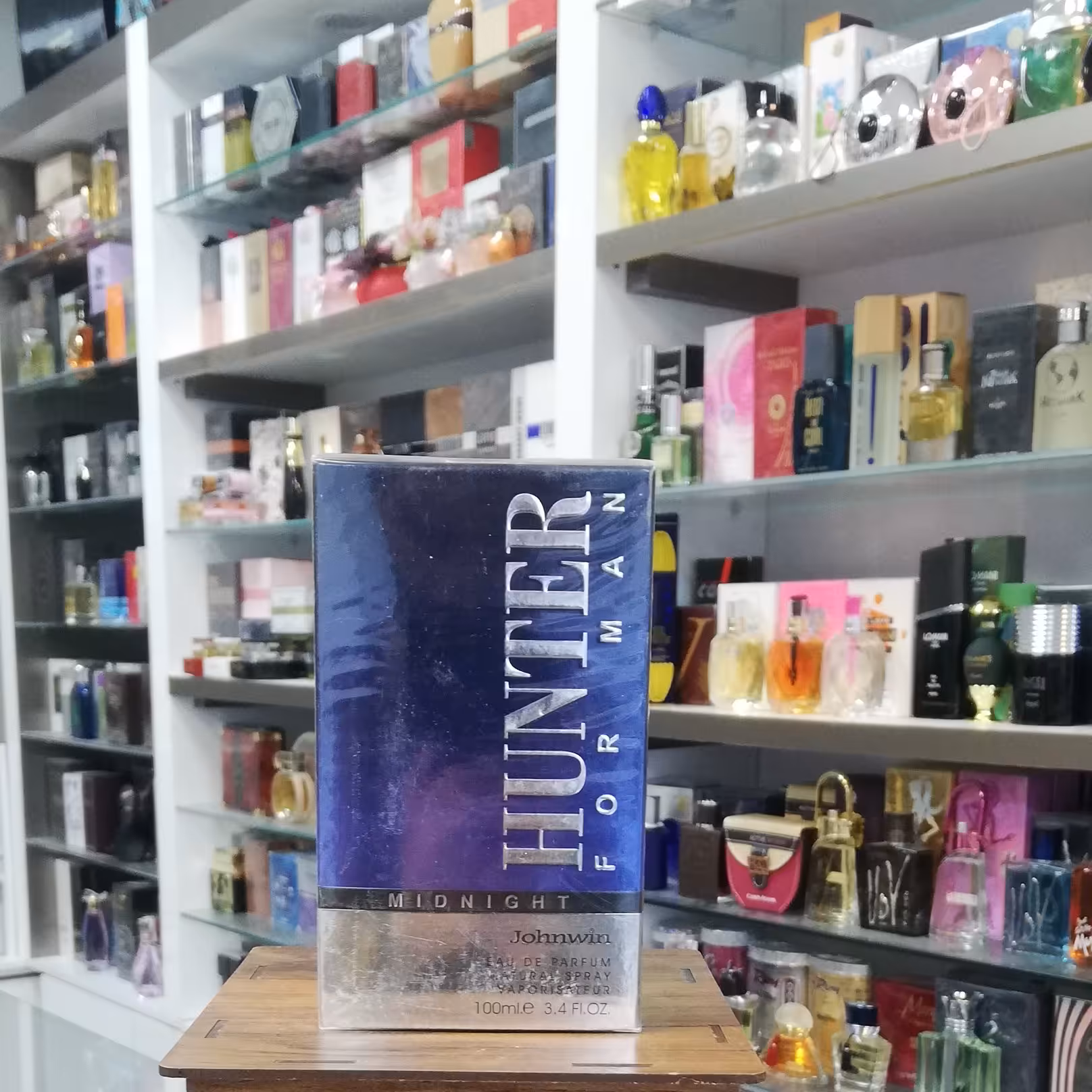 عطر ادکلن مردانه هوگو بوس باتلد نایت جانوین (Johnwin Hugo Boss Bottled Night) حجم 100 میل

