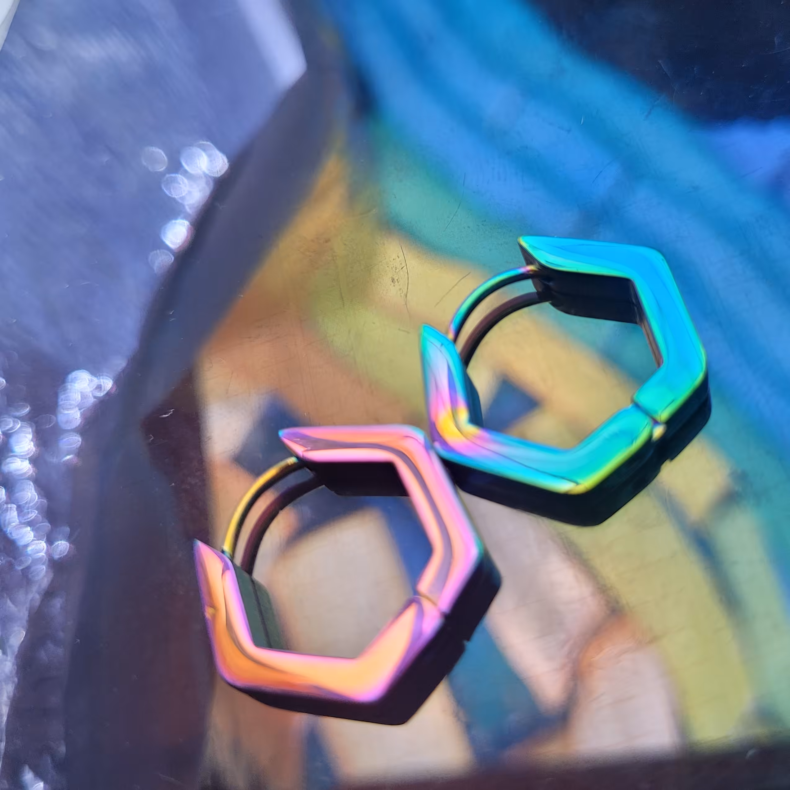 گوشواره استیل ضد حساسیت رنگ ثابت کد 674   1.5 سانتی 