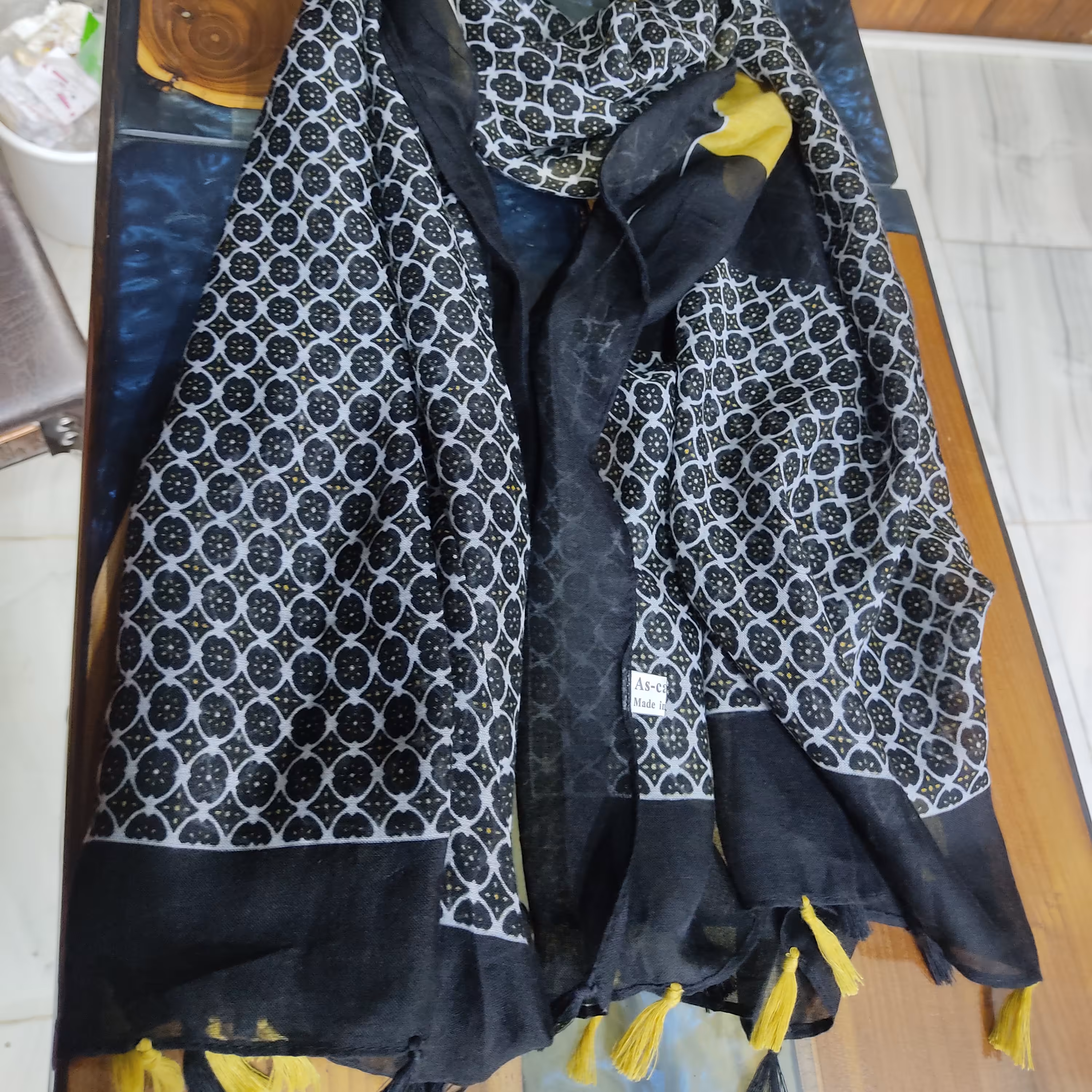 شال نخی طرح حلقه 