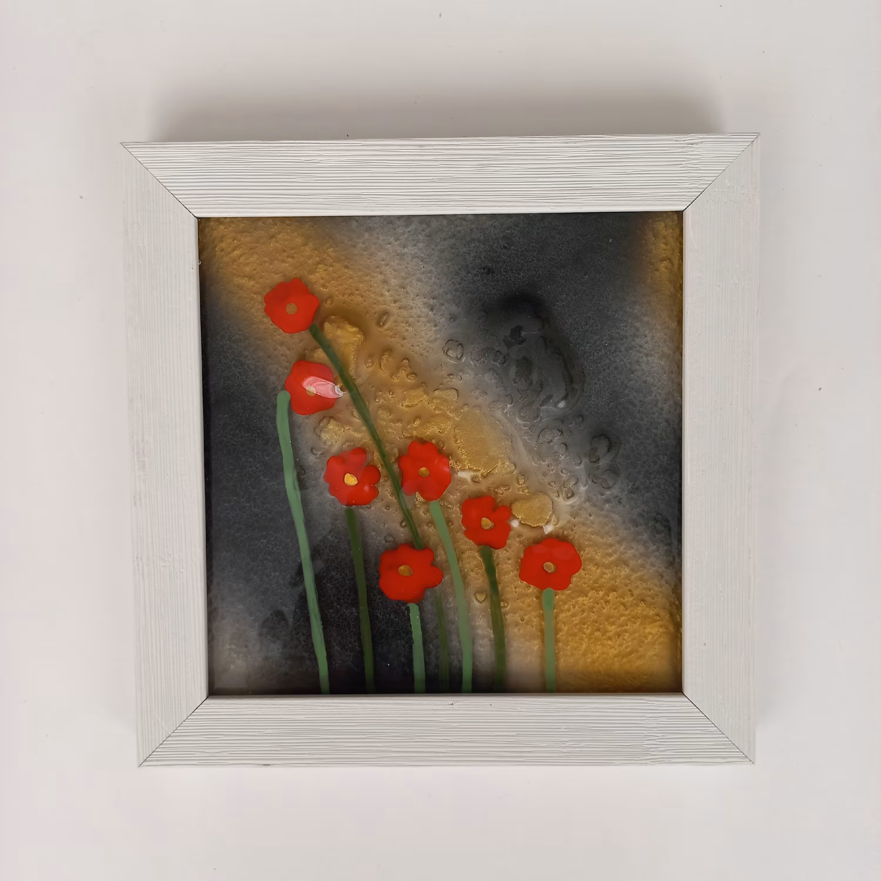 تابلو شیشه ای دستساز رویاهای خیس با قاب سفید از مجموعه بهاری