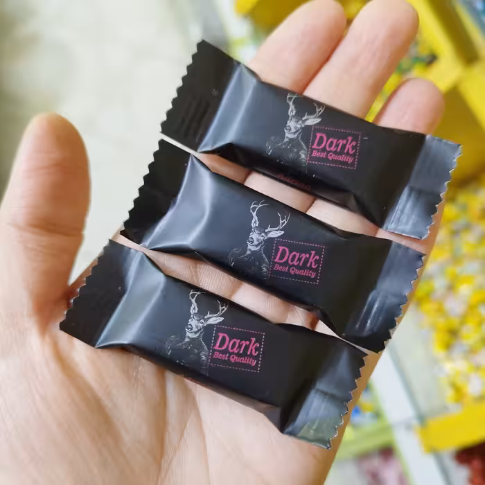 شکلات تلخ آدرین سایزکوچک (یک کیلو) دارک کاکائو تلخ