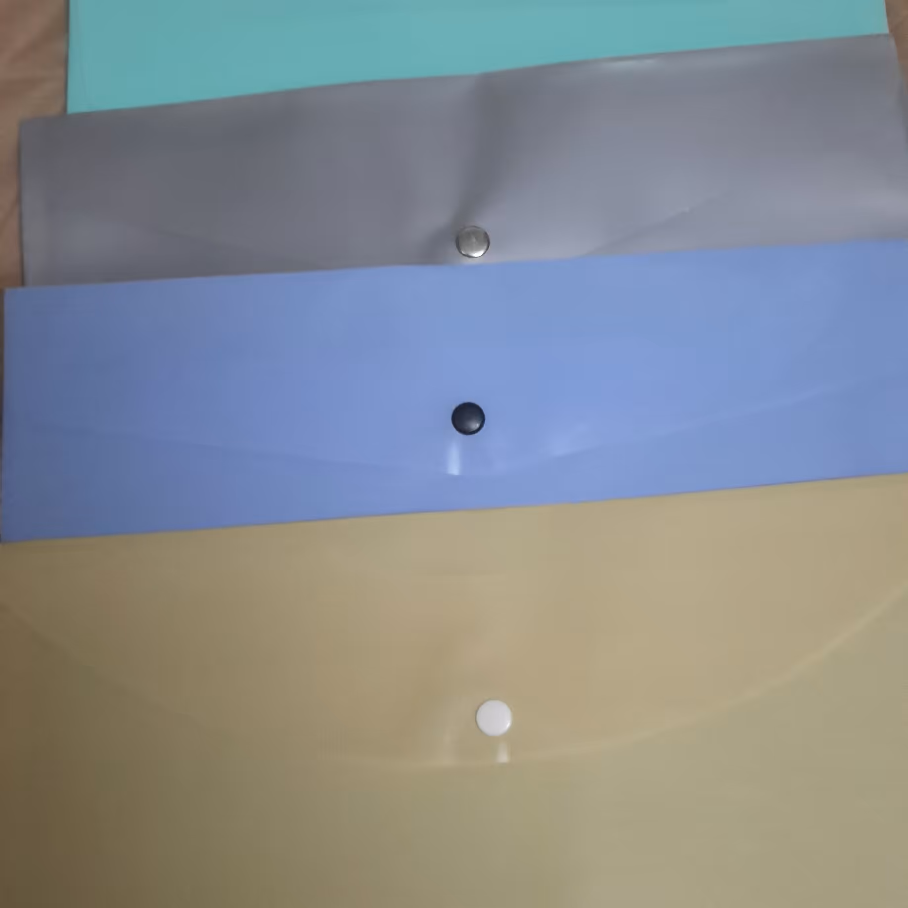 پوشه آن دکمه ای 