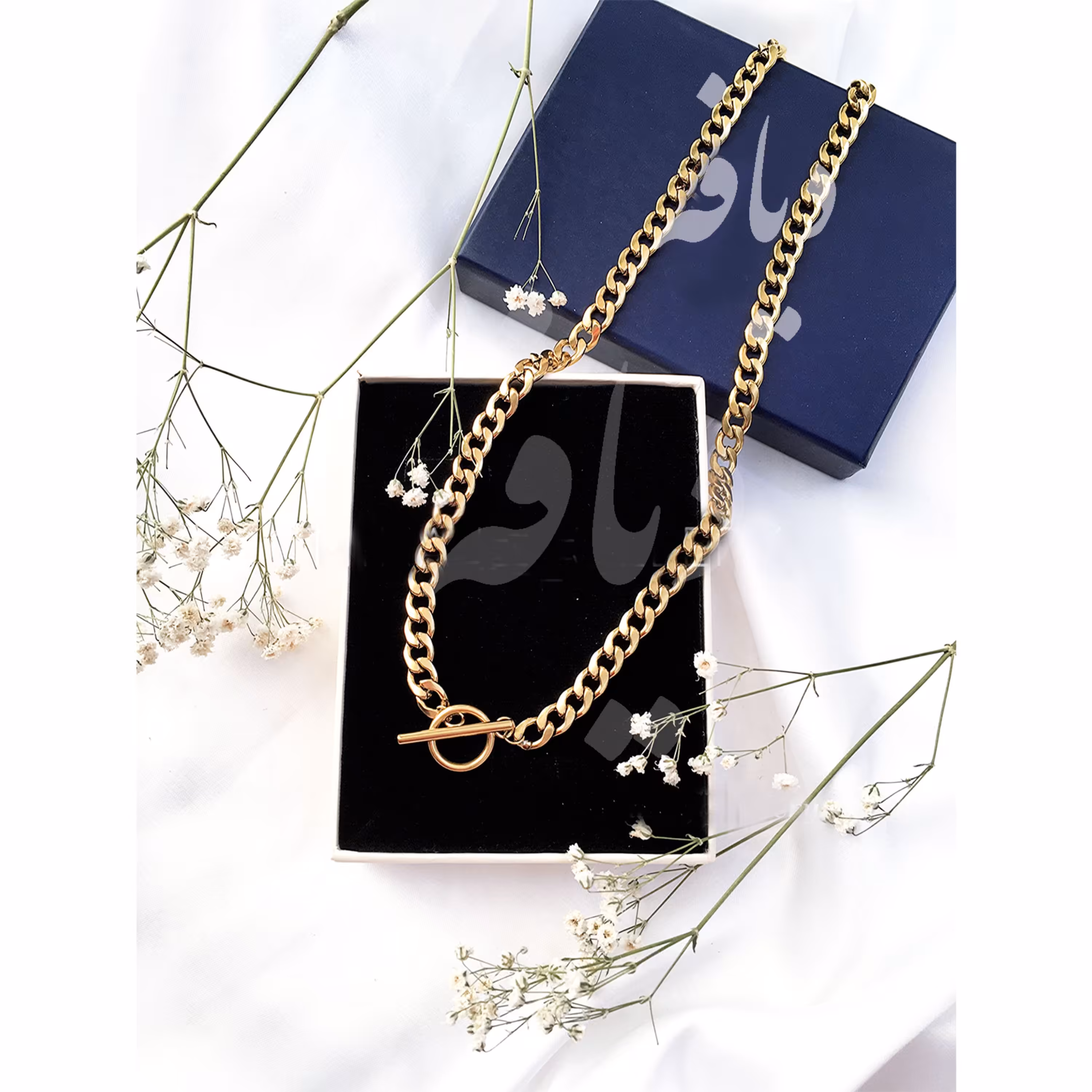 گردنبند کارتیر استیل طلایی قفل تی مردانه و زنانه رنگ ثابت