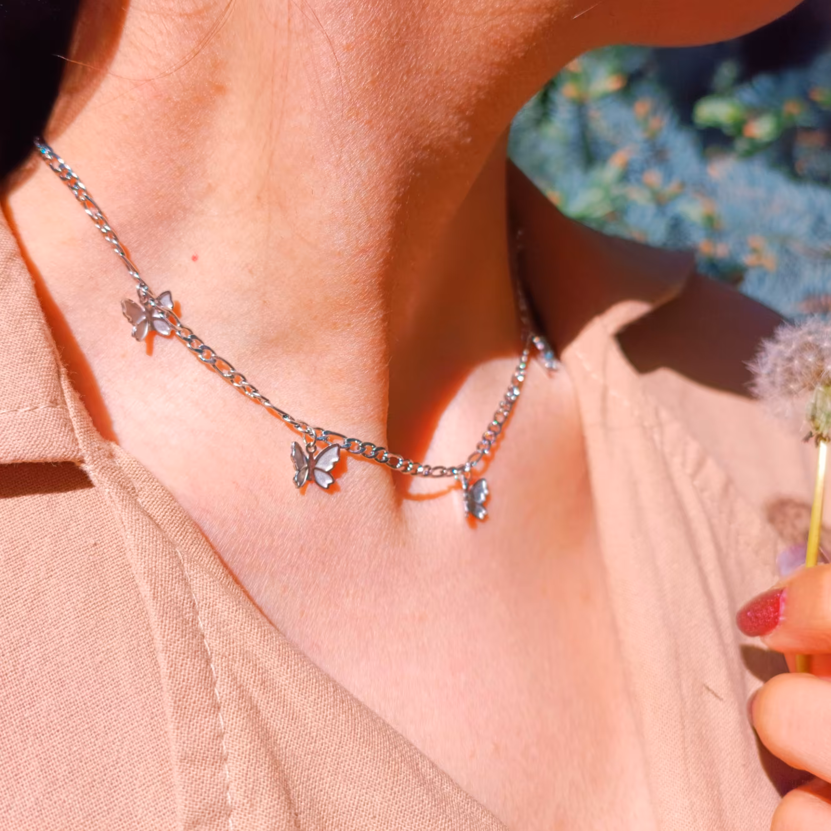 گردنبند پروانه ای استیل ، رنگ سیلور بسیار جذاب