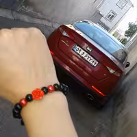 دستبند طرح گل