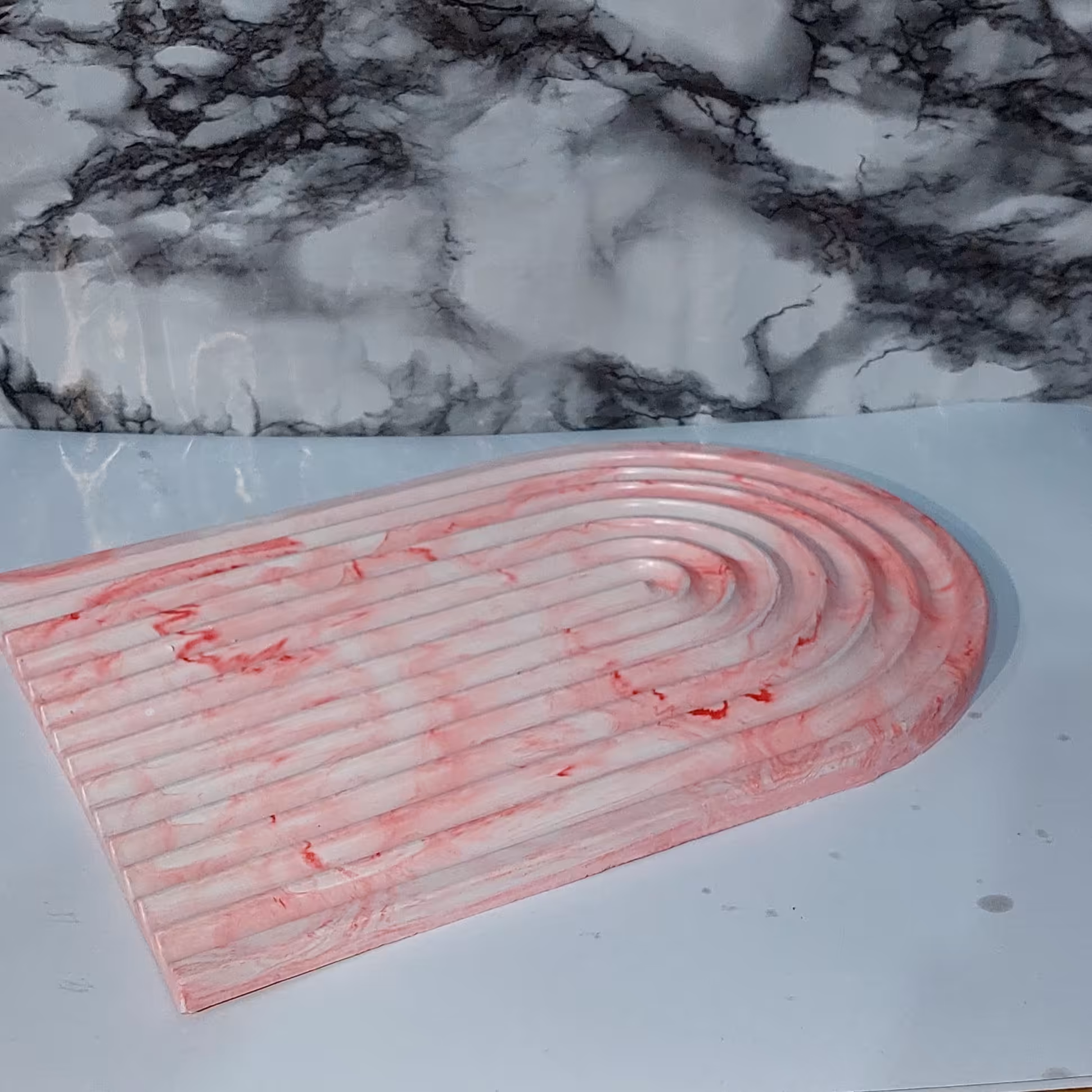 رولت خوری ، استند وسایل ارایشی