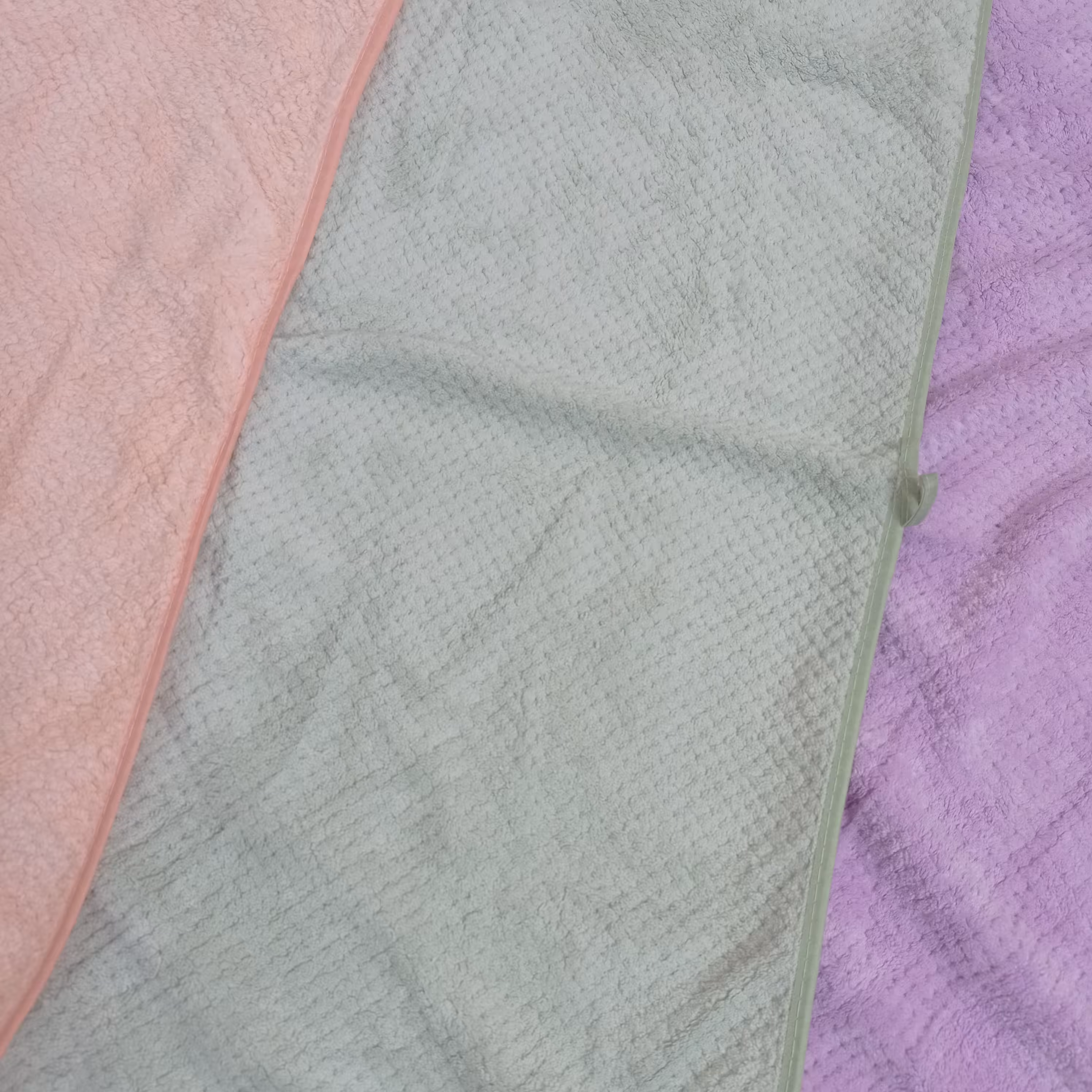 حوله دستی نانو سایز 35در75 سانت مدل زنبوری بسیار آبگیر و نرم