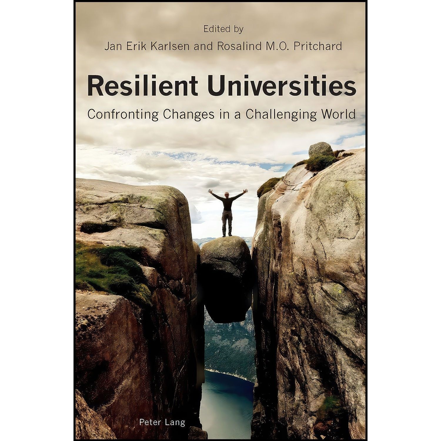 کتاب زبان اصلی Resilient Universities اثر جمعی از نویسندگان