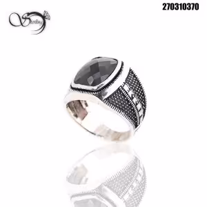 انگشتر نقره با سنگ اونیکس ترک کد: 1747