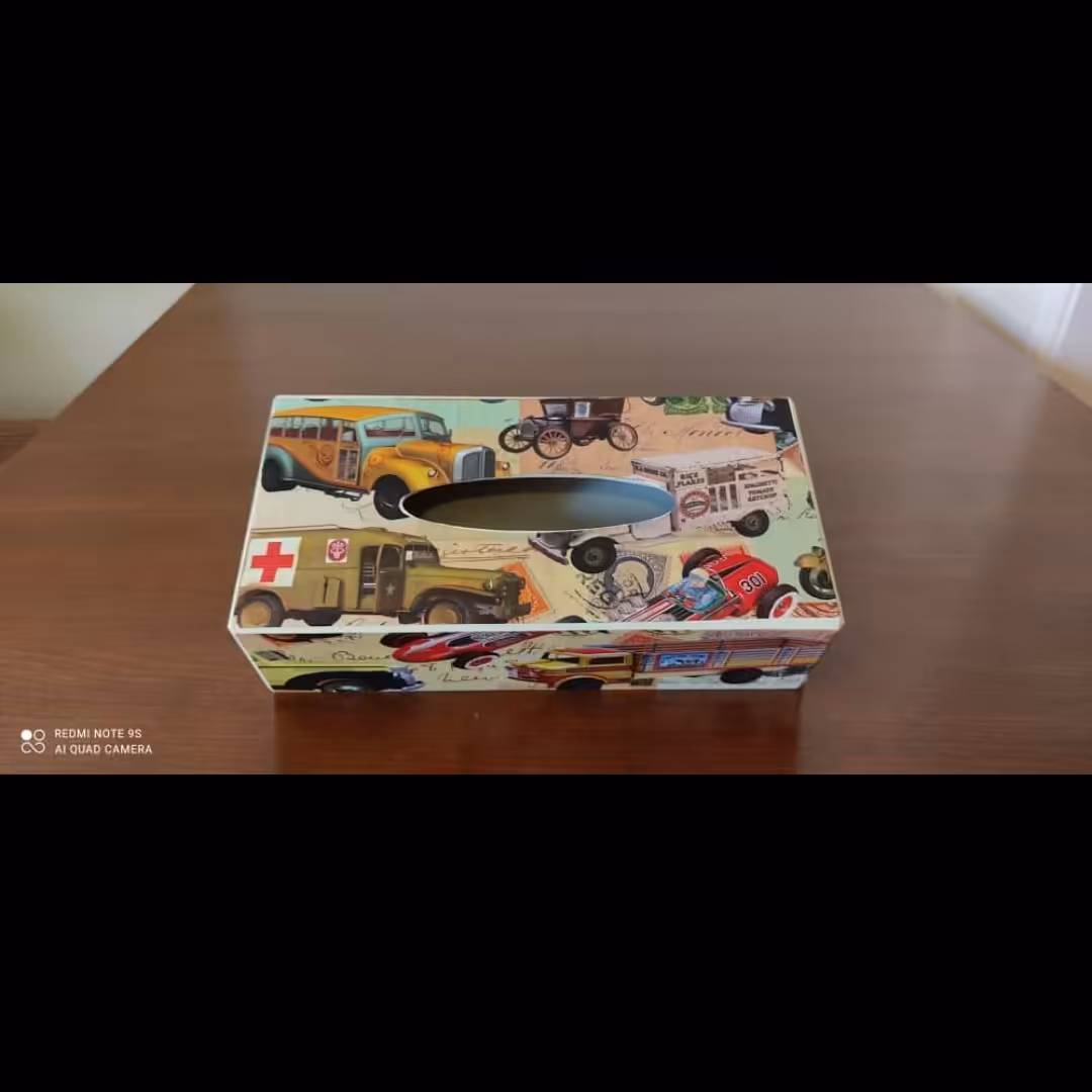 جعبه دستمال کاغذی و سطل زباله و جاقلمی چوبی دکوپاژ  طرح ماشینهای آنتیک وقدیمی