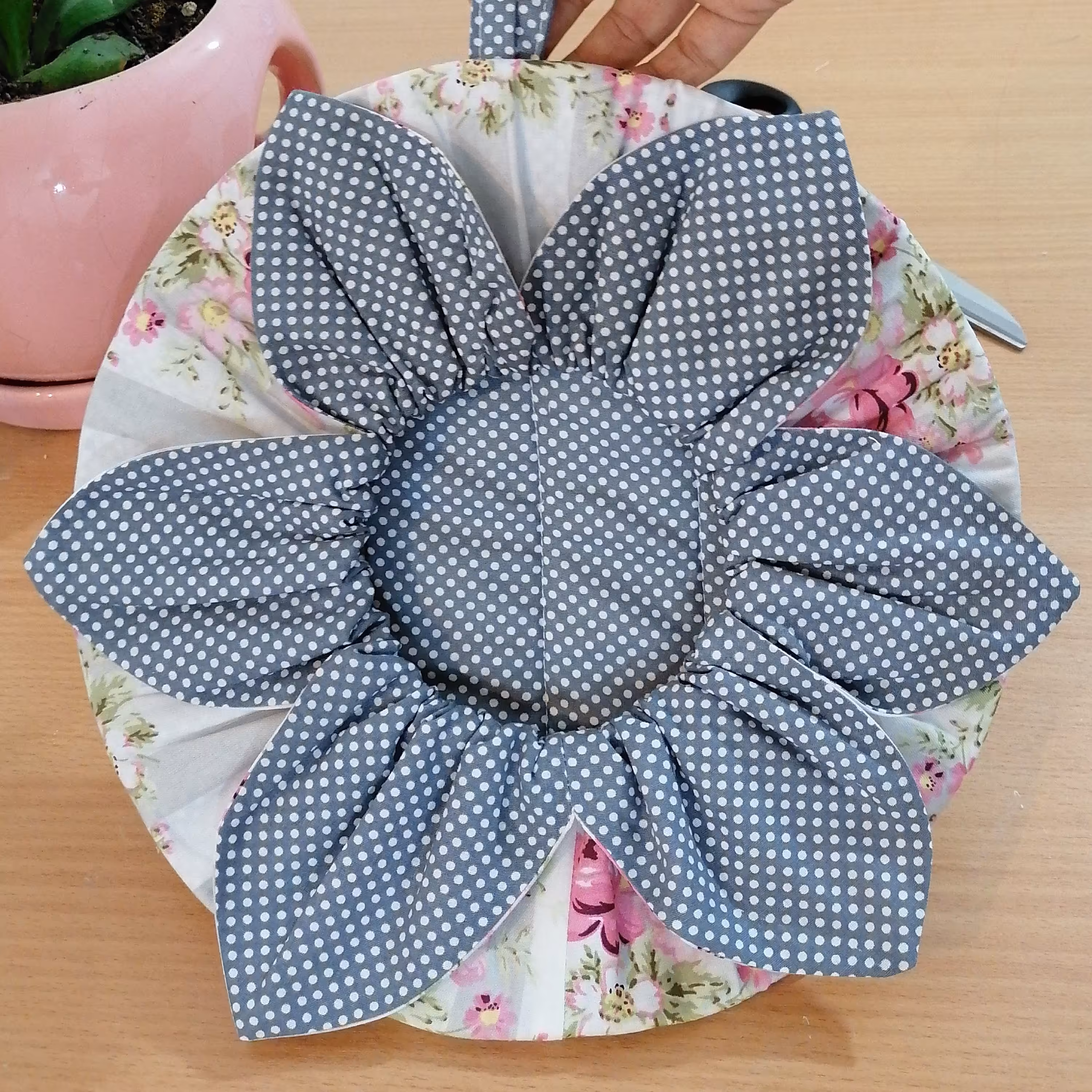 دمکنی طرح گل قابل سفارش  در سایز و رنگ دلخواه شما 