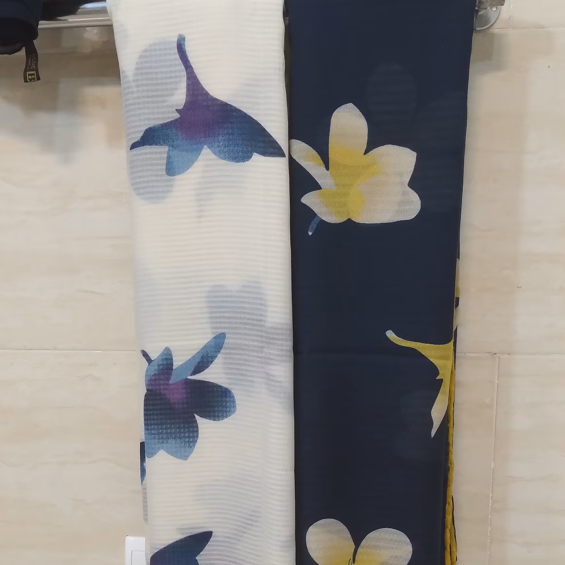 روسری طرح برگ