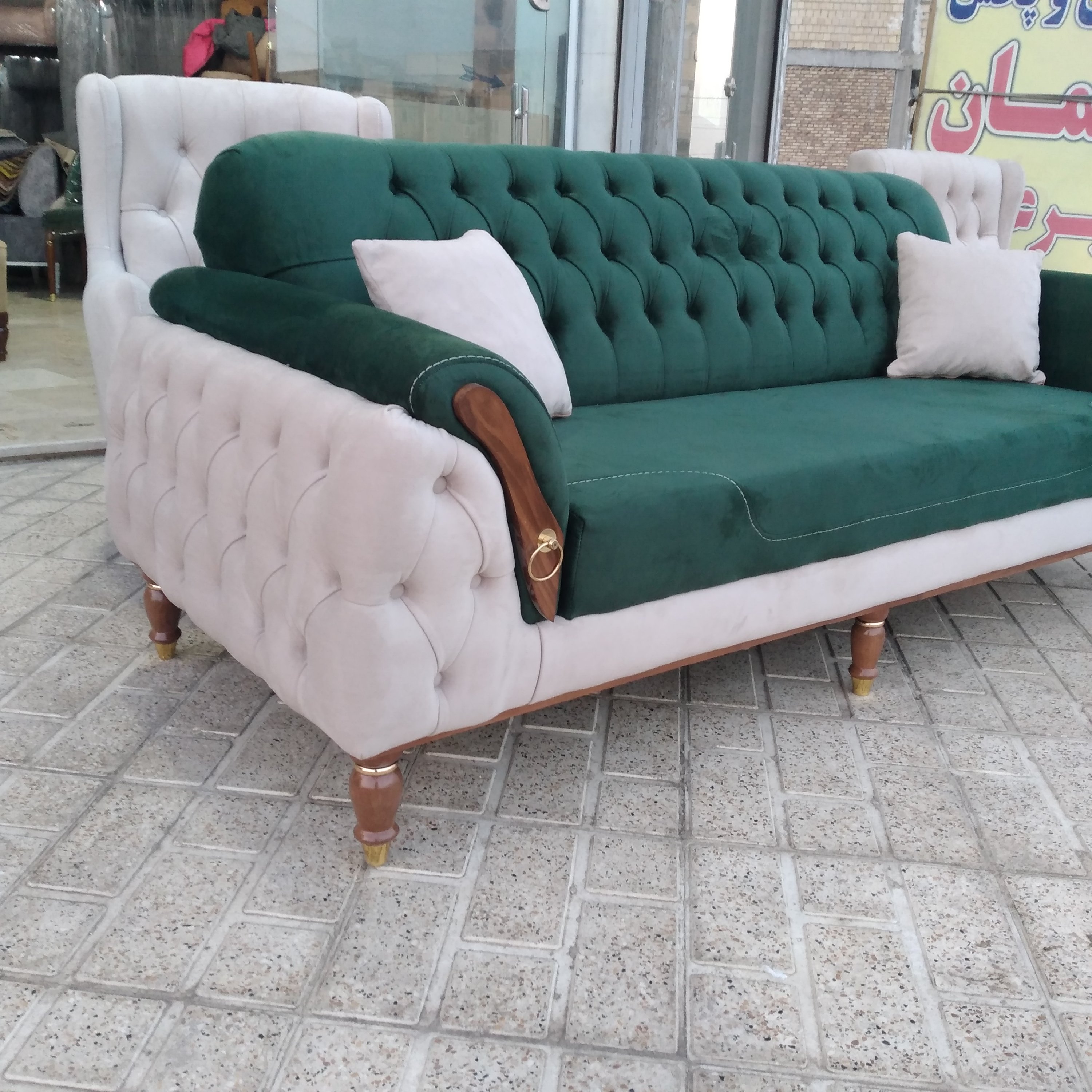 مبل راحتی چستر پاریس پایه خراطی در تنوع رنگبندی