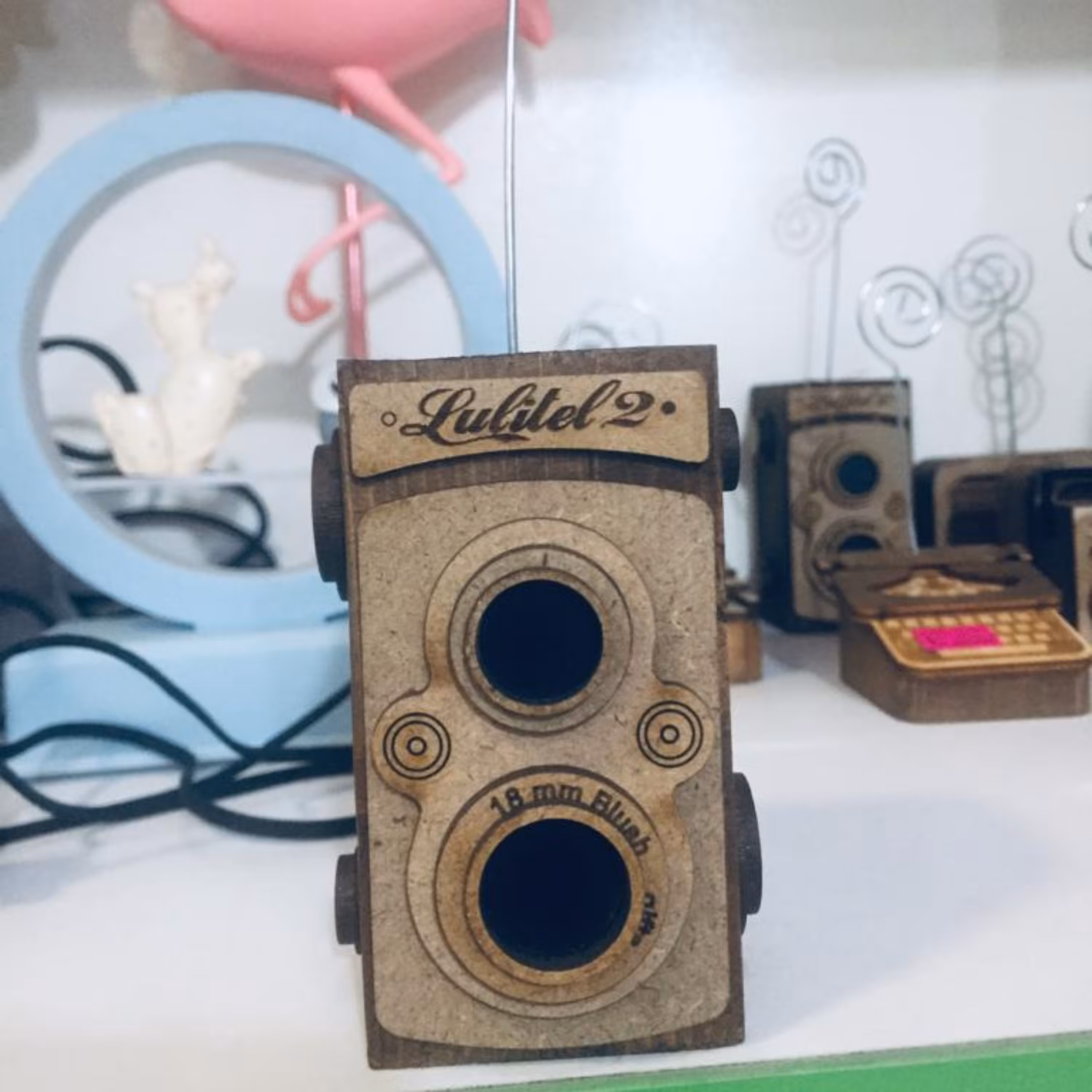 گیره نگهدارنده عکس(هولدر) طرح لنز