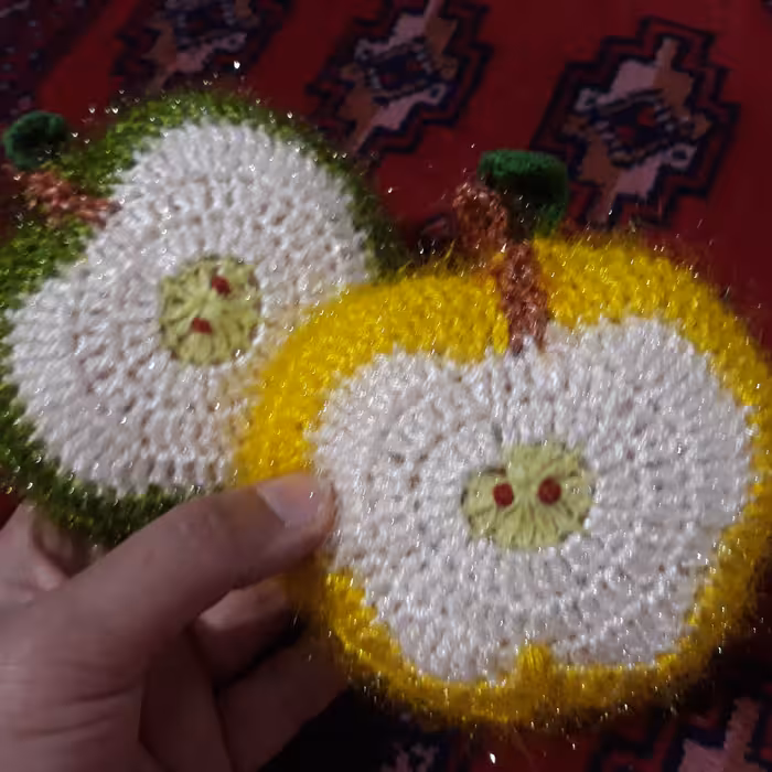 اسکاچ سوزنی ابر دار دست بافت دولایه طرح سیب 