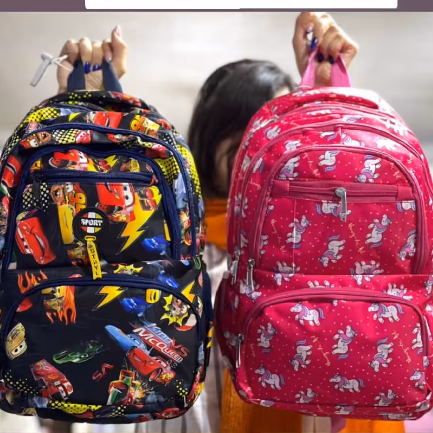 کیف مدرسه 5زیپ دوجیب بغل دستی و کولی عرقگیردارجنس وارداتی ضد اب داخل استروارداتی ابعاد43در28