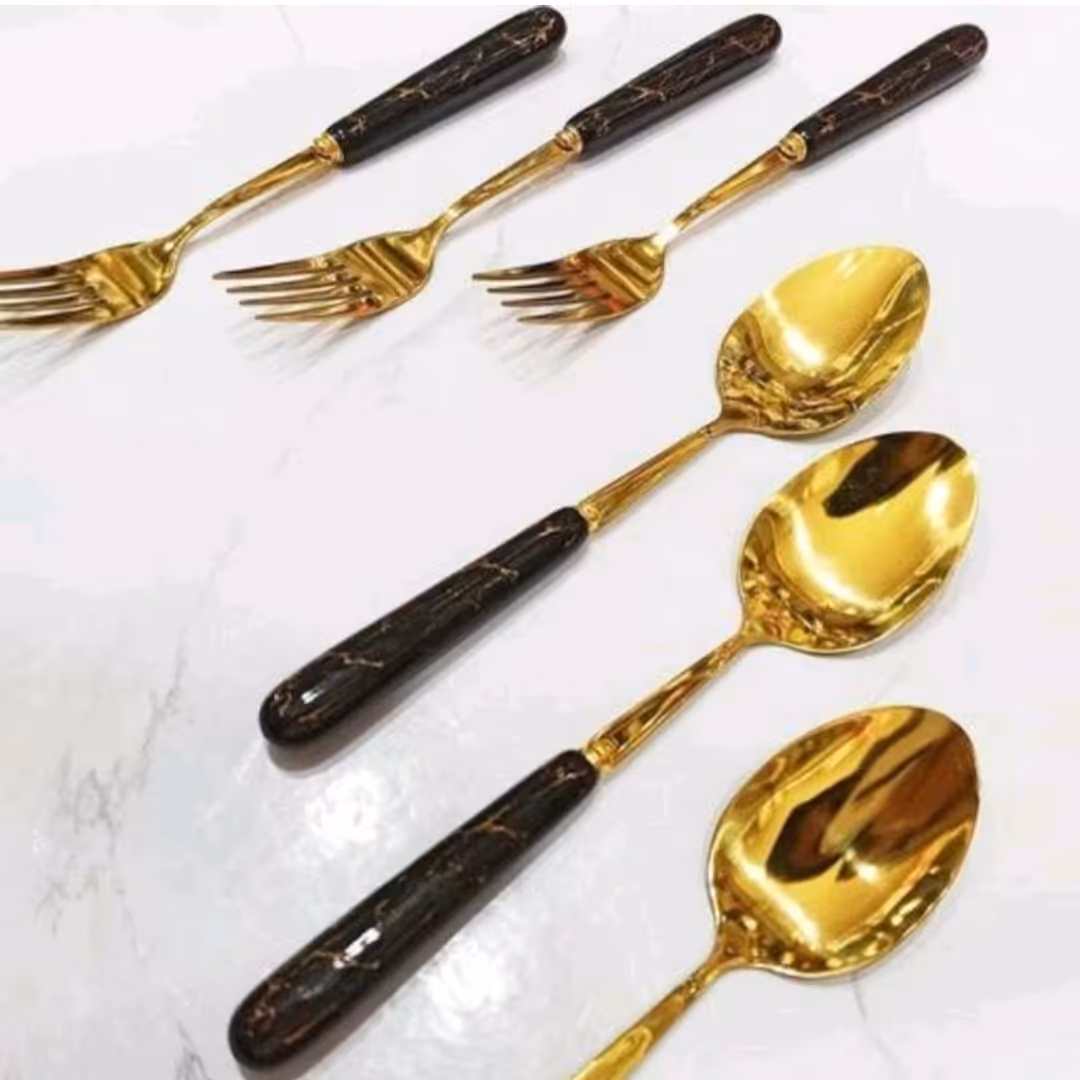 قاشق چنگال سرامیکی و کفگیر و ملاقه سرامیکی شامل 6 عدد قاشق و 6 عدد چنگال و یک عدد کفگیر و یک عدد ملاقه 