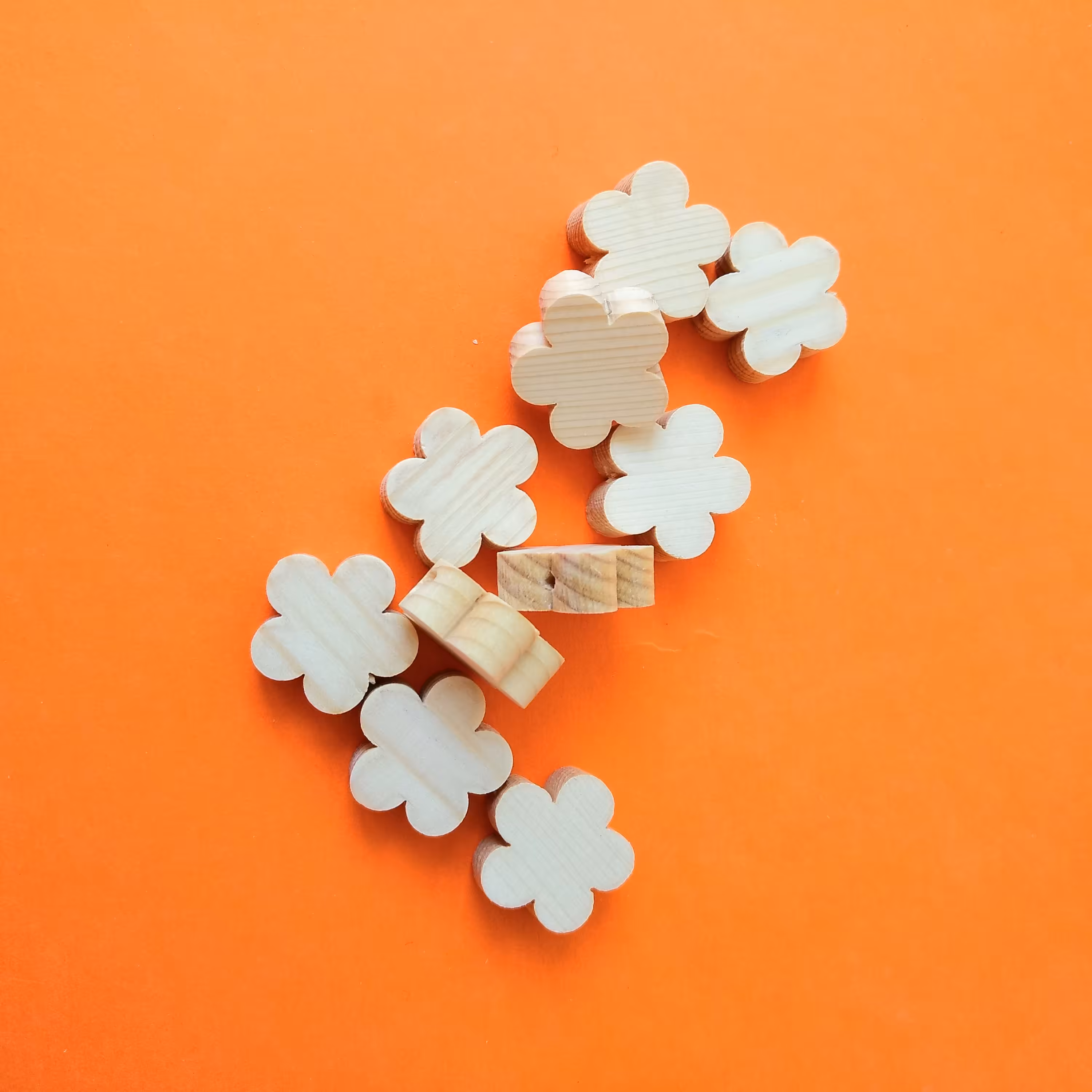 مهره چوبی سه سانت طرح گل چوب روس 