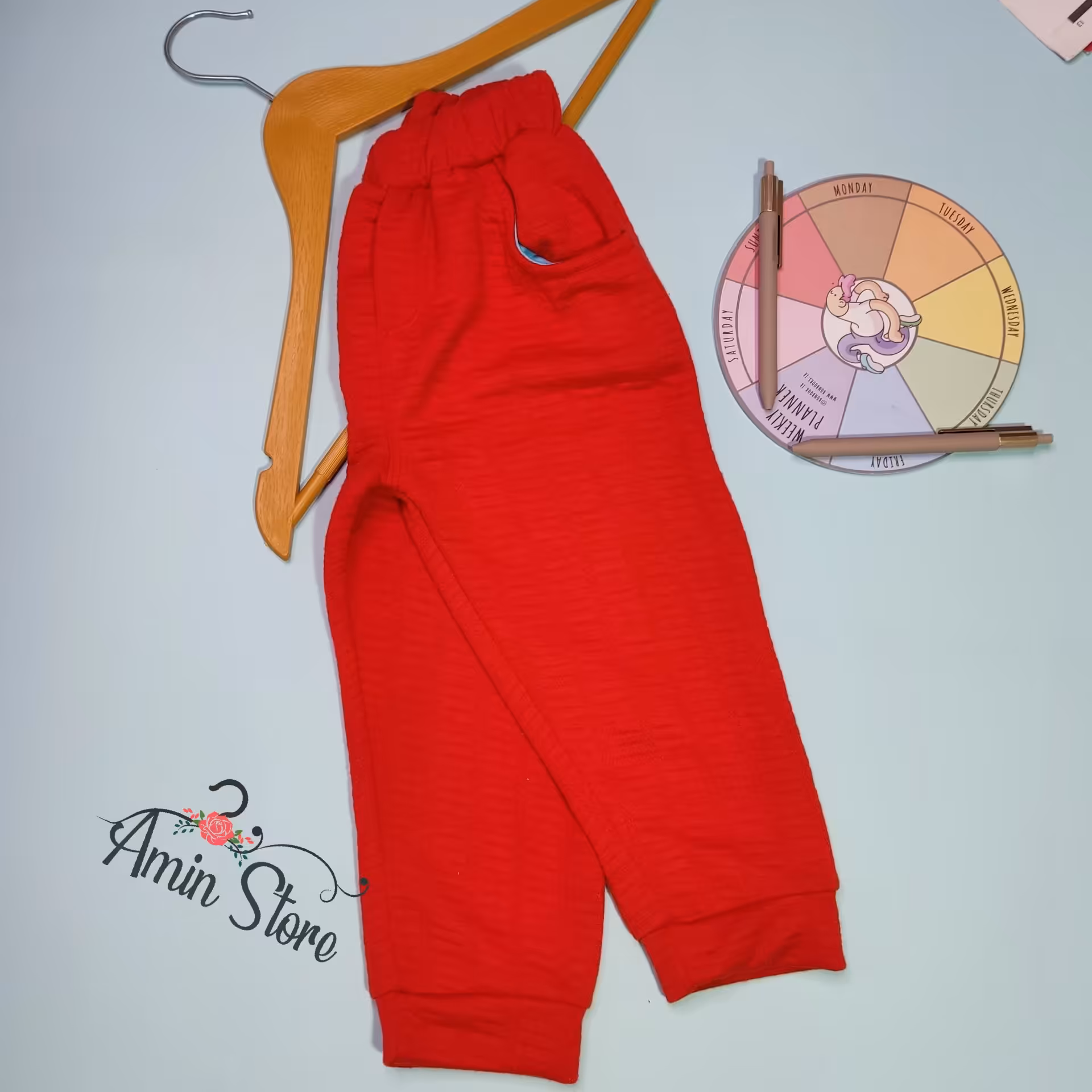       شلوار  قرمز راحتی بچگانه